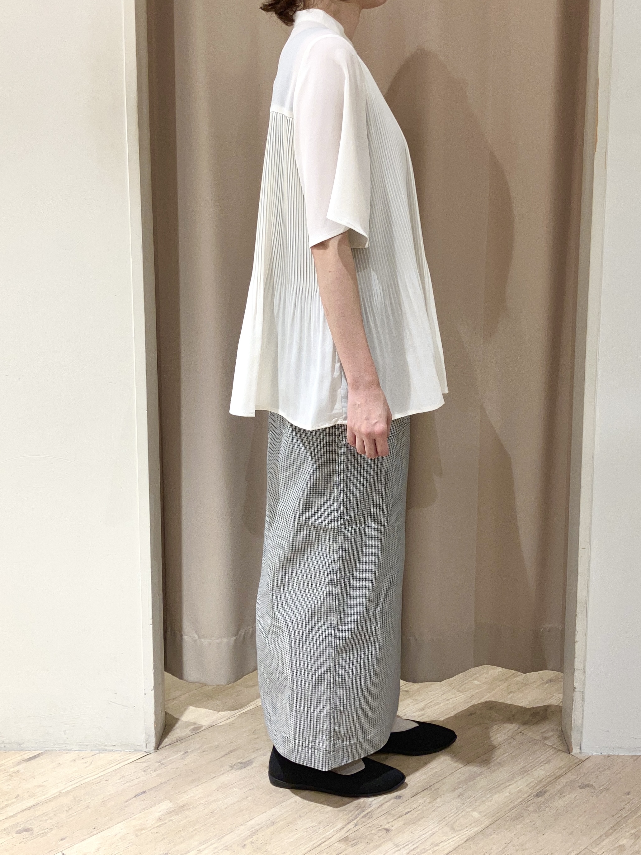 kimiさんの「grove｜【体系カバー◎】大人フェミニン消しプリーツブラウス」を使ったコーディネート