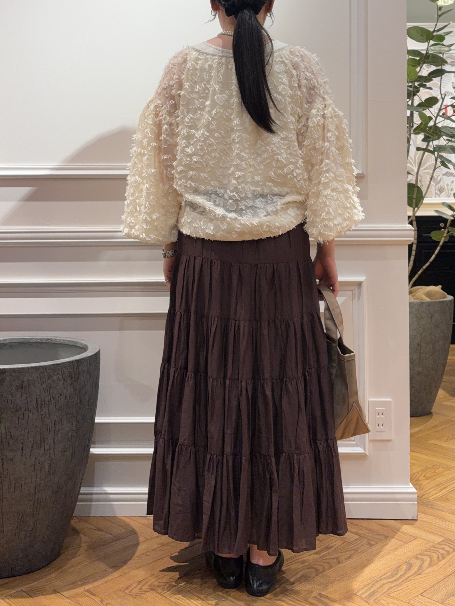 SAKAIさんの「DRESSTERIOR｜【着映え】ジャガードボリュームブラウス」を使ったコーディネート