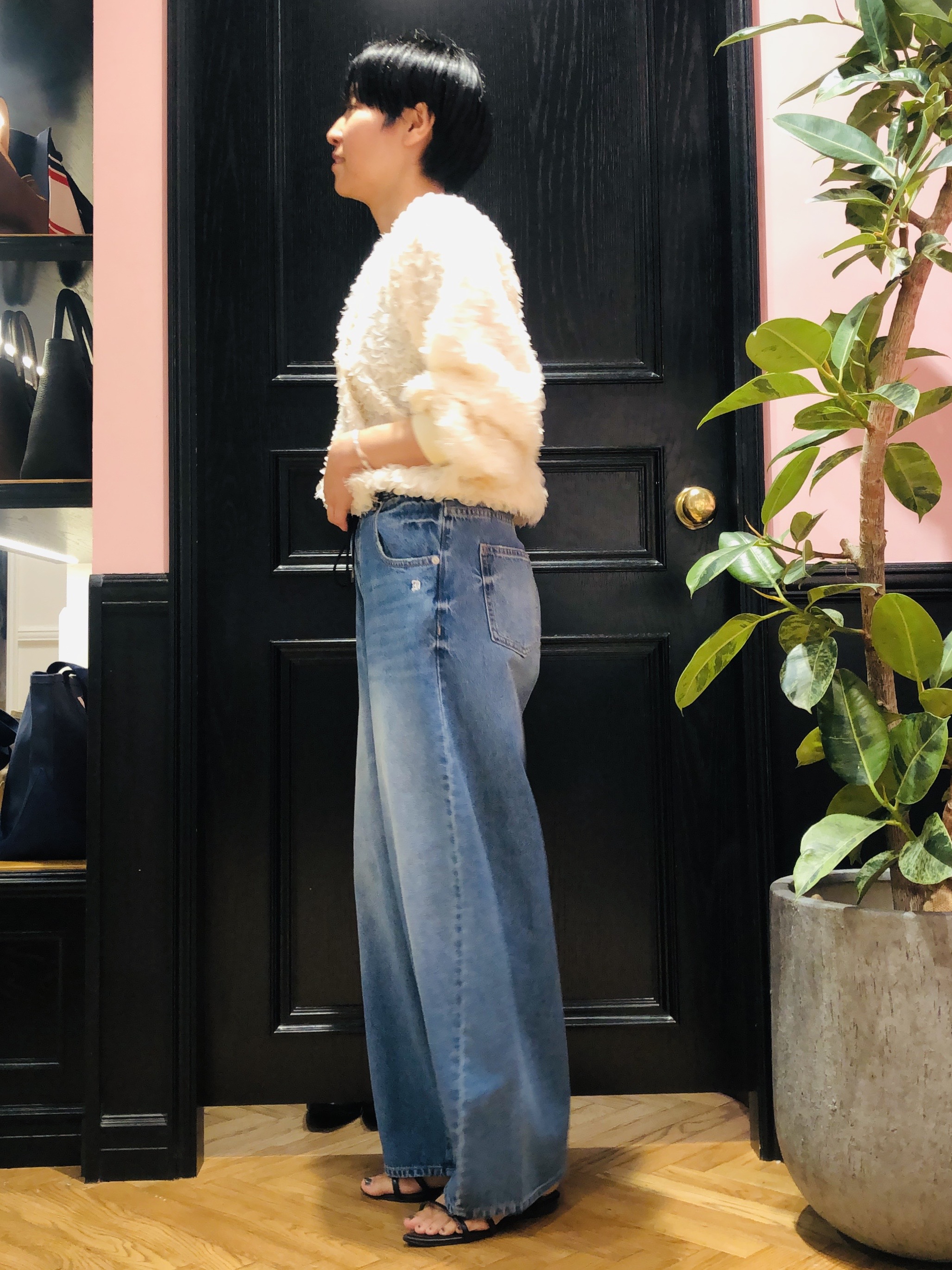OGATAさんの「DRESSTERIOR｜provoke（プロヴォーク）【別注】 フワラーモチーフブラウス」を使ったコーディネート