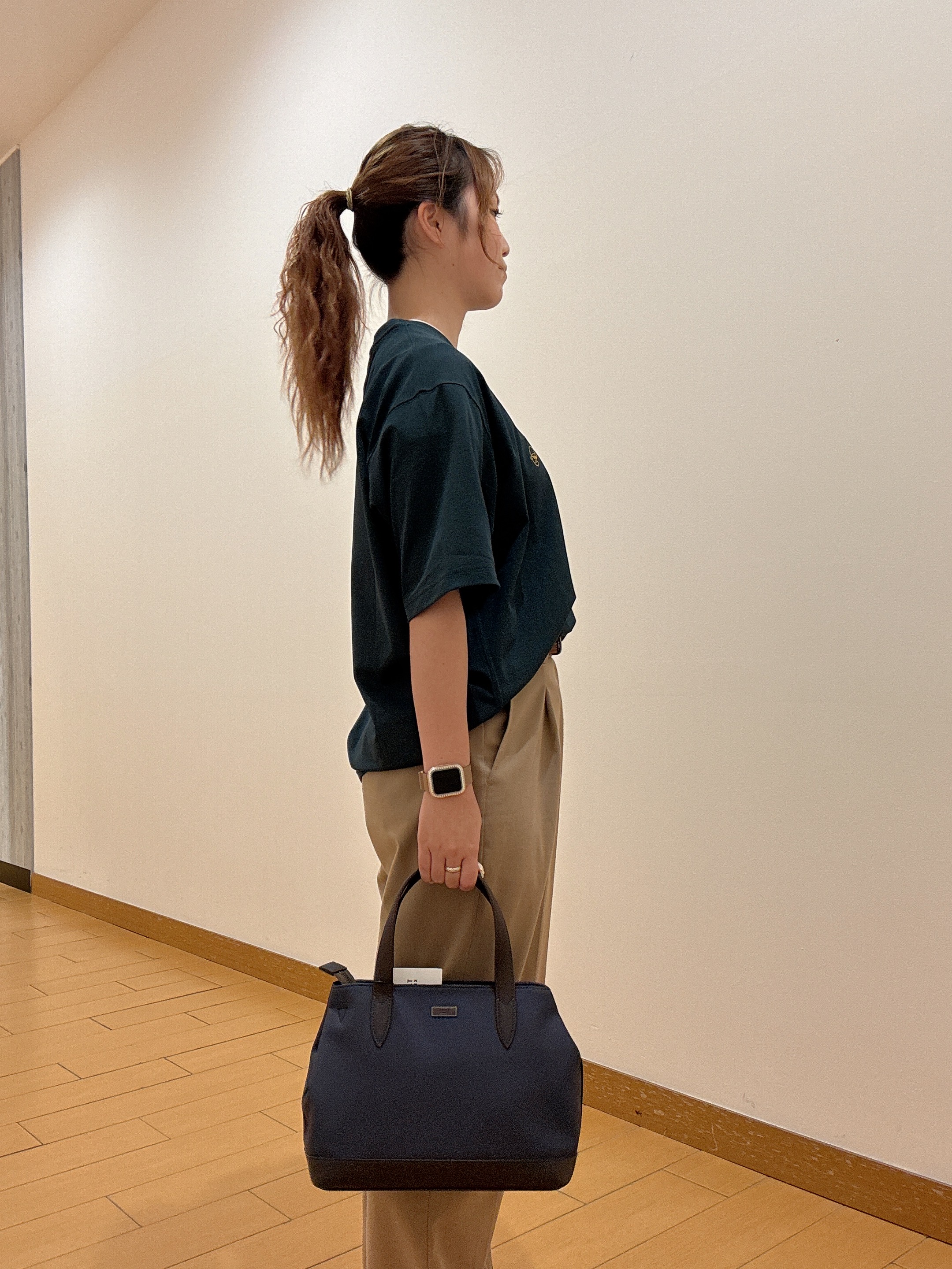 ヒナさんの「TAKEO KIKUCHI｜【汗染み軽減/接触冷感】フェイクレイヤード ワンポイント刺繍Ｔシャツ」を使ったコーディネート