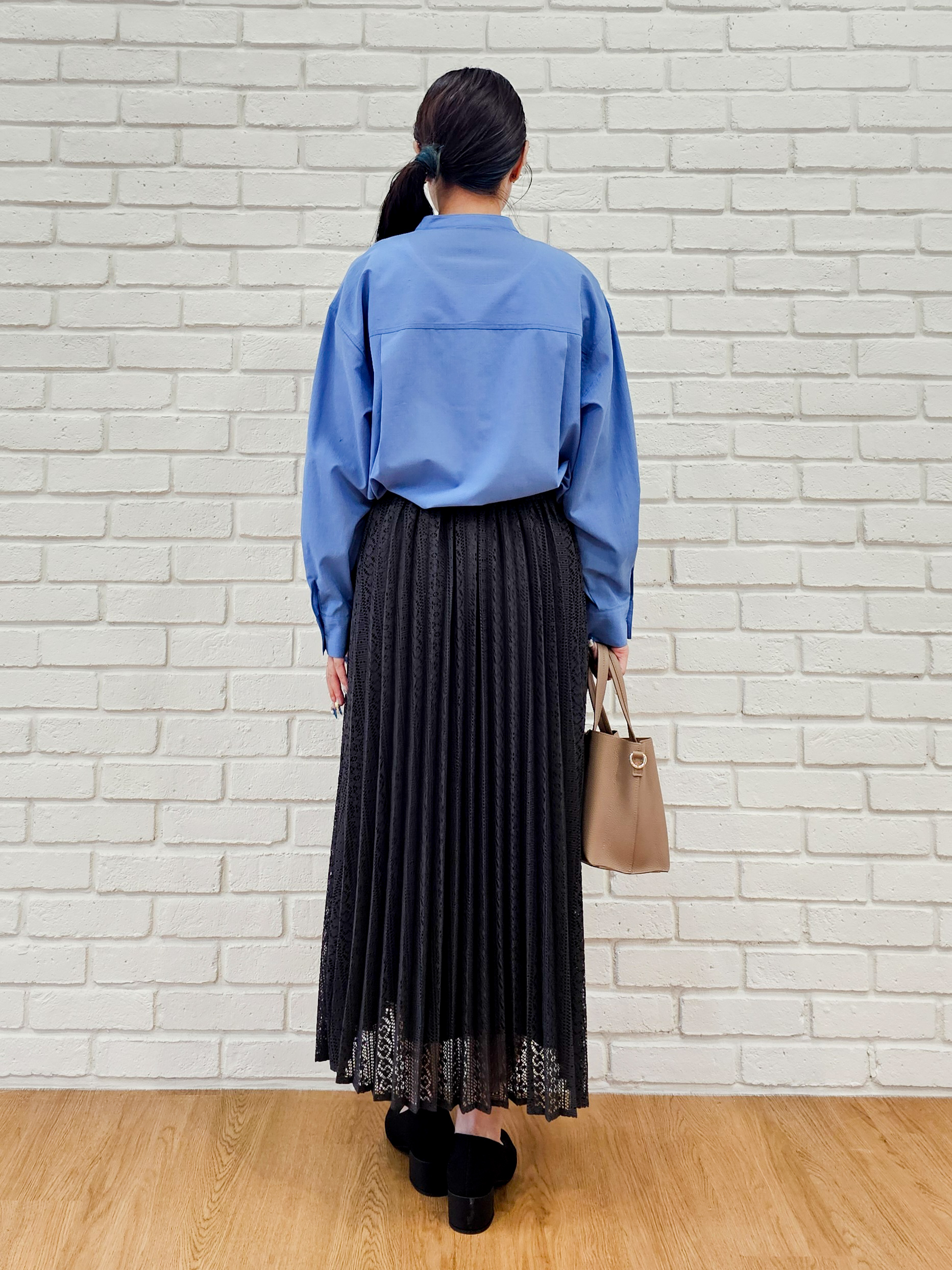 ゆゆさんの「SHOO･LA･RUE｜【通気性〇/S-LL/洗濯機可】さらりと心地よい。ノーカラーシャツ」を使ったコーディネート