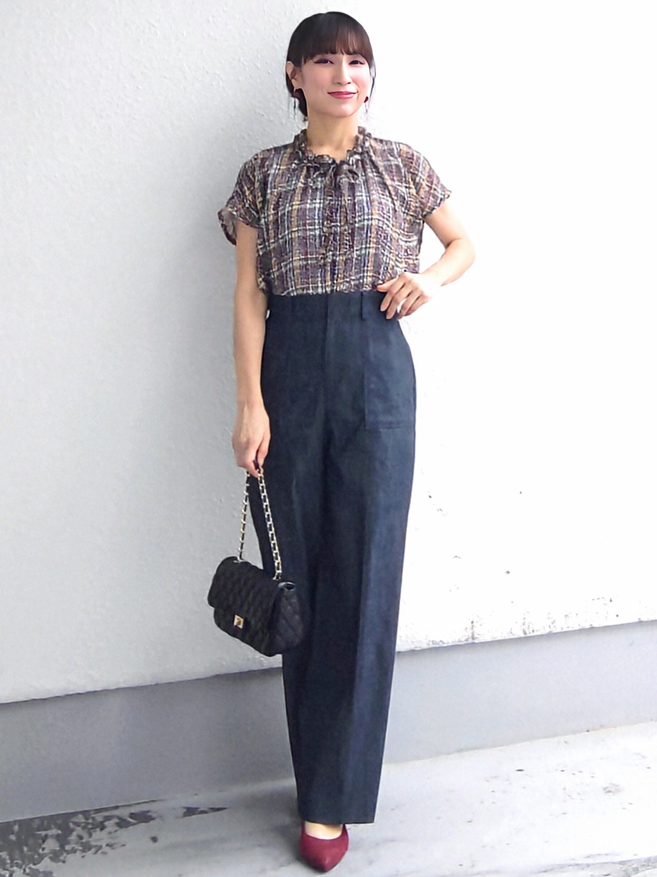 keinaさんの「SunaUna｜チェック柄フリルブラウス」を使ったコーディネート