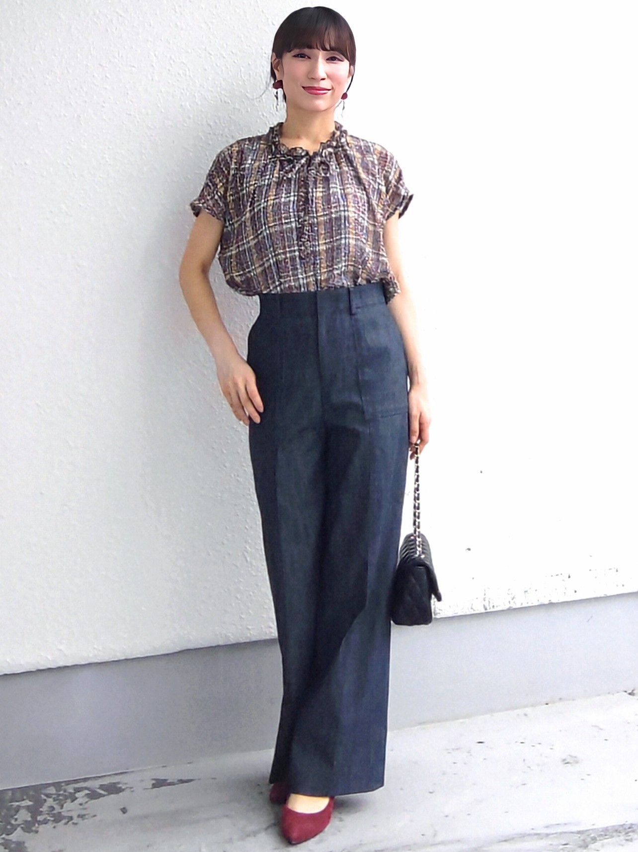 keinaさんの「SunaUna｜チェック柄フリルブラウス」を使ったコーディネート