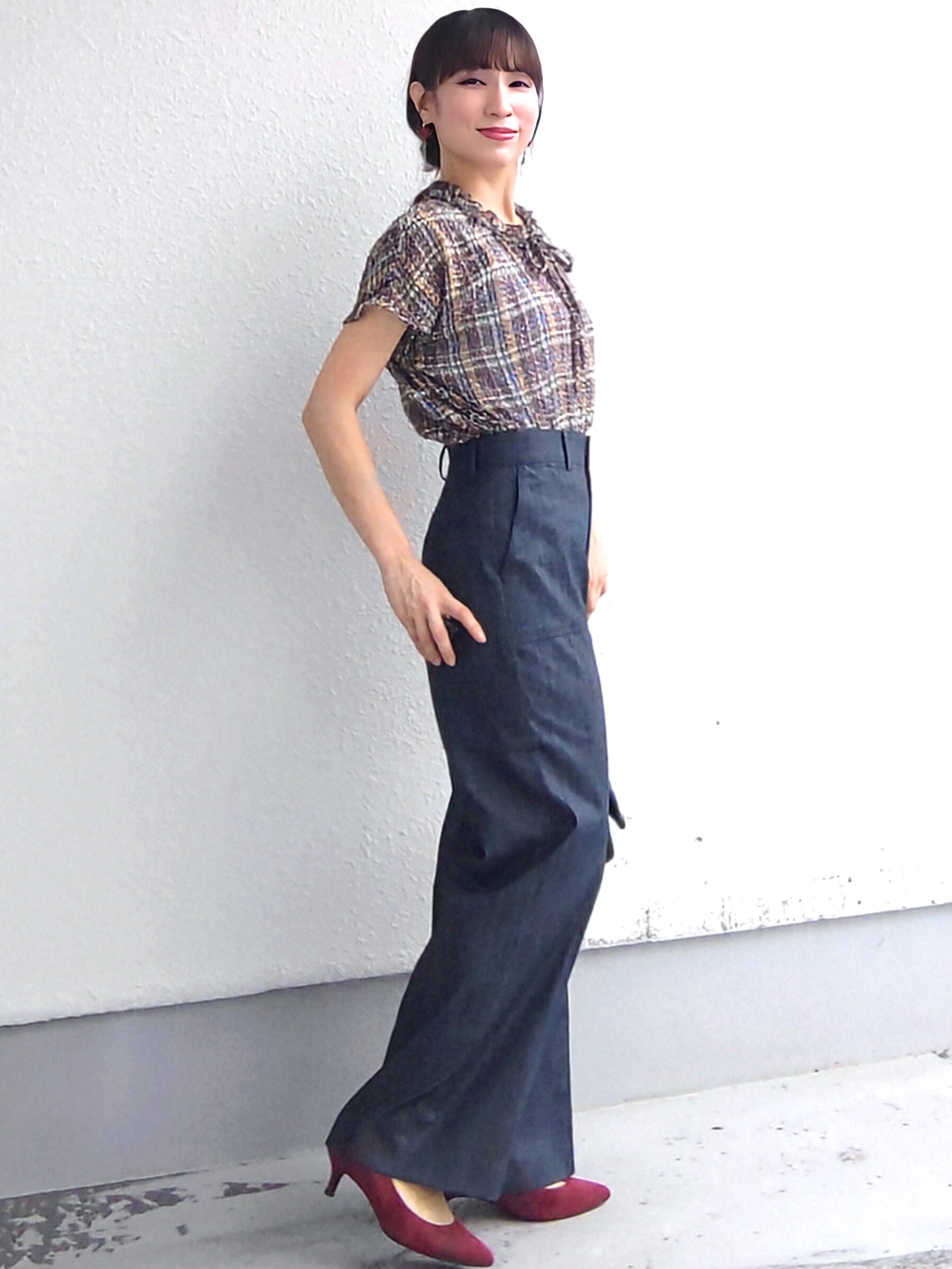 keinaさんの「SunaUna｜チェック柄フリルブラウス」を使ったコーディネート