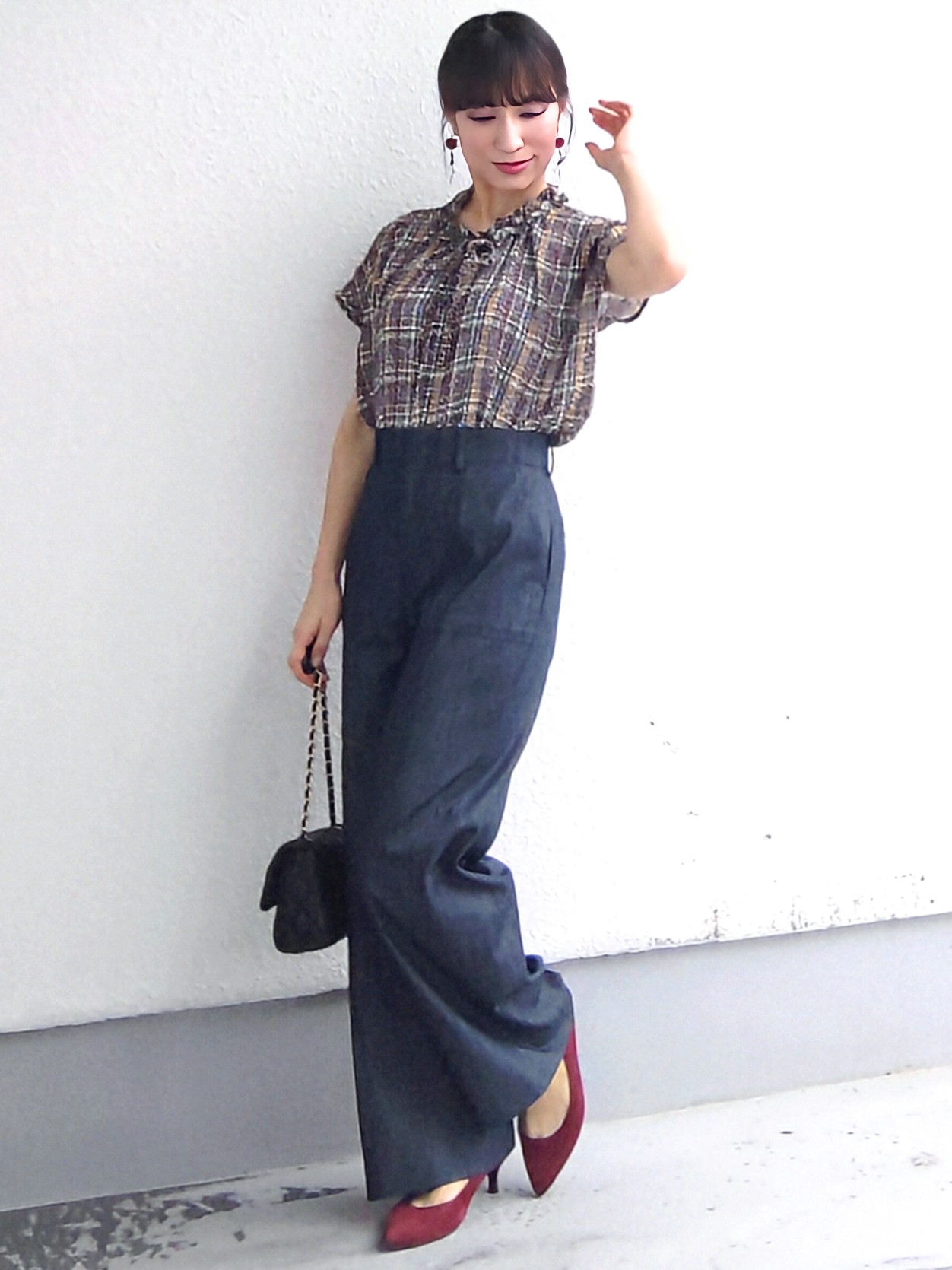 keinaさんの「SunaUna｜チェック柄フリルブラウス」を使ったコーディネート