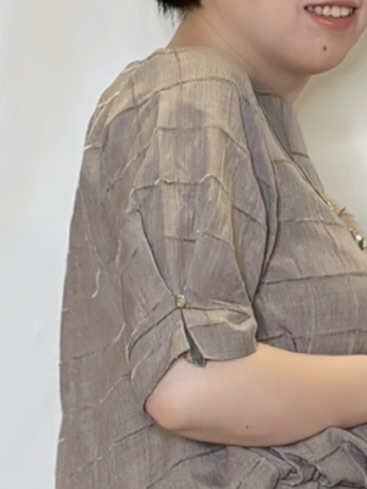たみさんの「SHOO･LA･RUE｜【セットアップ可/S-LL】夏でも感じられる秋気分 モールチェックタックスリーブ ブラウス」を使ったコーディネート