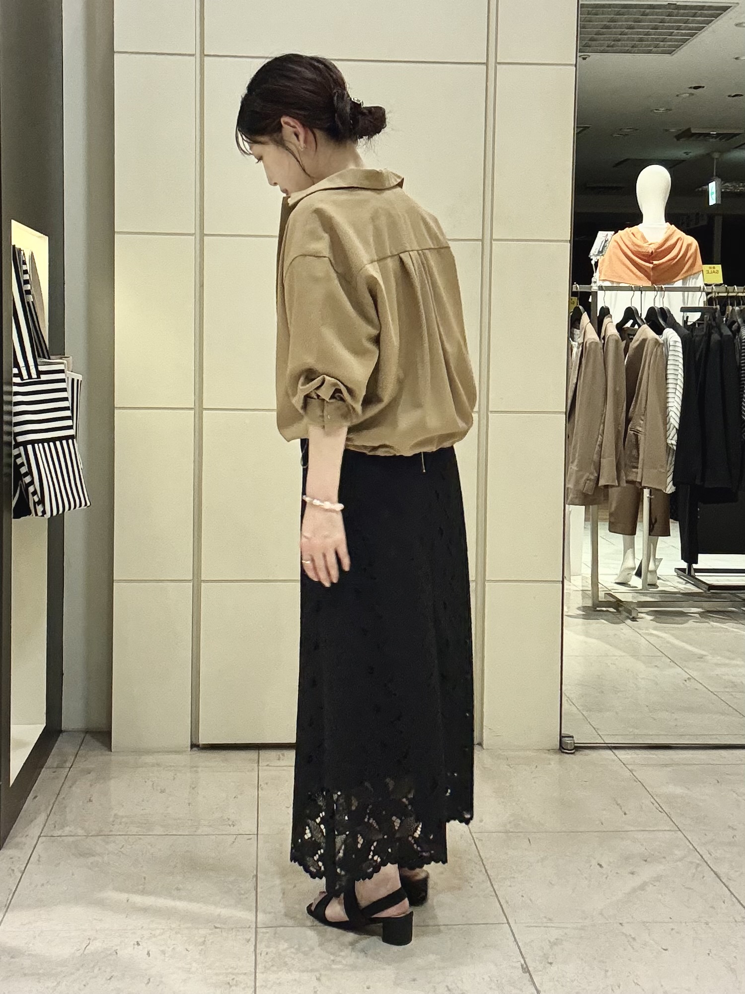 mori.さんの「UNTITLED｜ベロアプリントロゴT」を使ったコーディネート