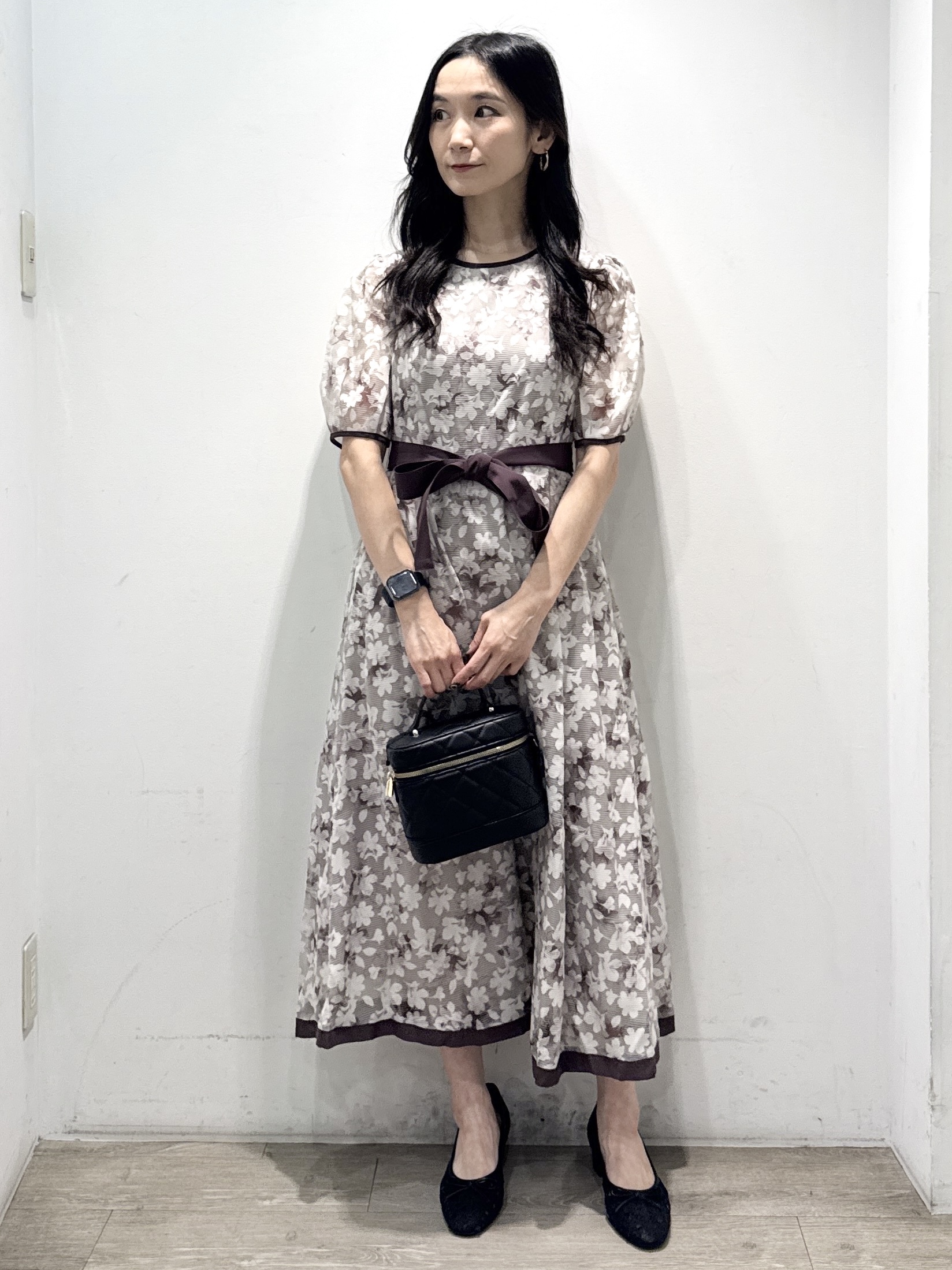 yuicciさんの「OPAQUE.CLIP｜【一枚で華やかに着映える】オパールチェック花柄ワンピース【洗濯機可】」を使ったコーディネート