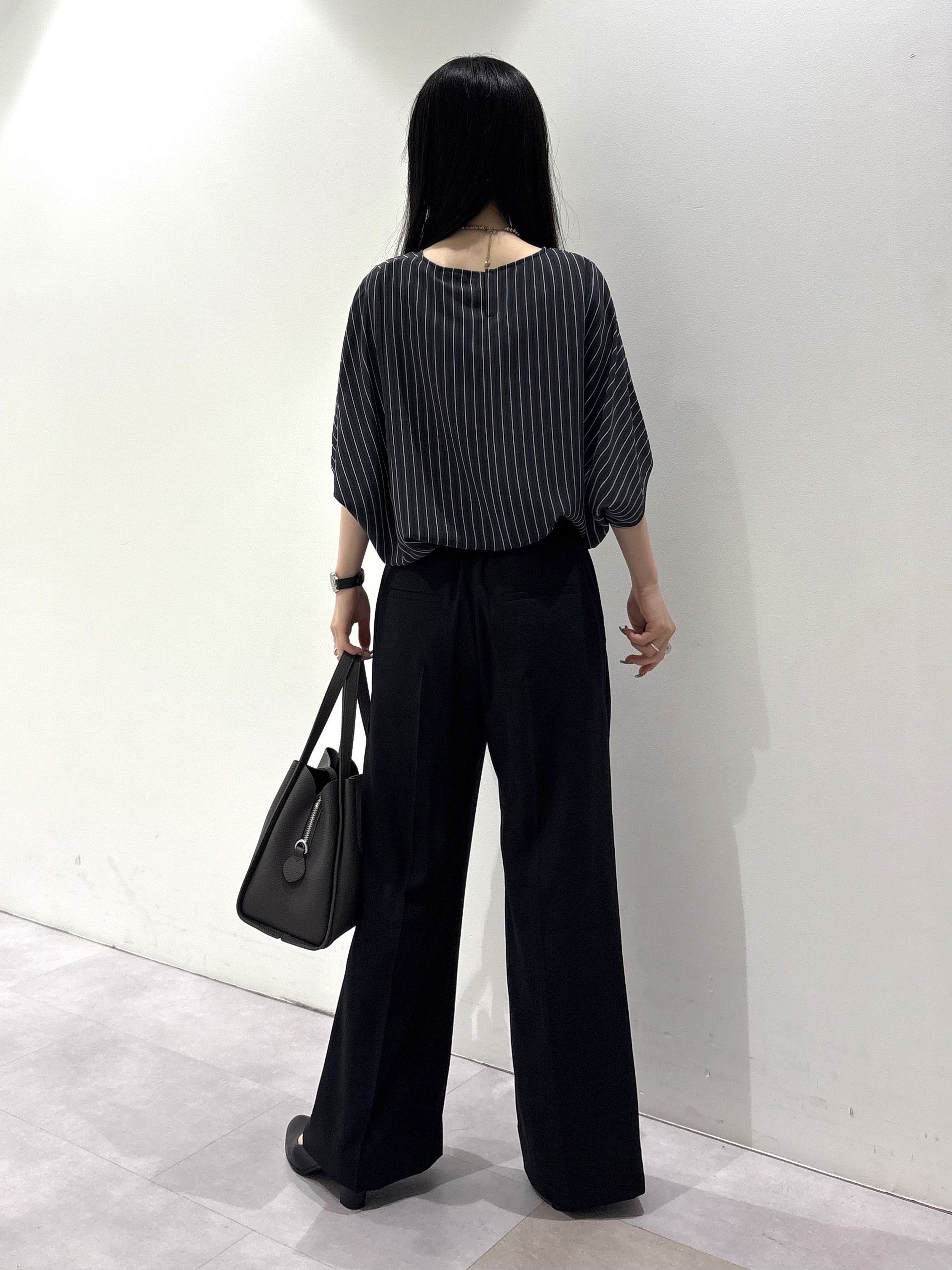 KEIKOさんの「INDIVI｜【UVケア／接触冷感】ジョーゼットドルマンブラウス」を使ったコーディネート