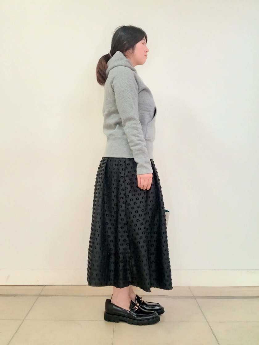 emiさんの「DRESSTERIOR｜◆【DRESSTERIOR定番】【WEB限定サイズあり】吊裏毛 パーカー」を使ったコーディネート