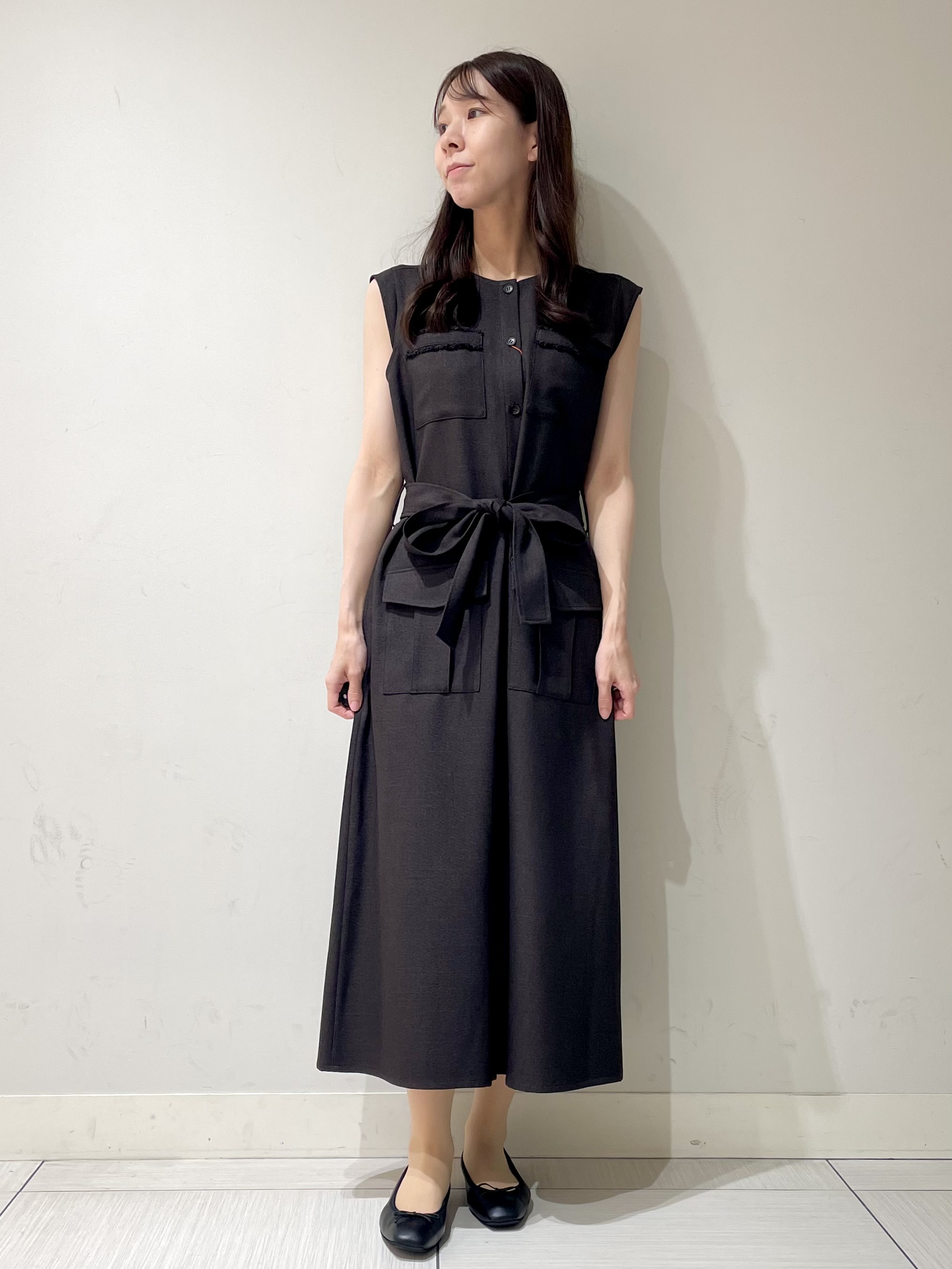 ことさんの「DRESSTERIOR｜シアーストライプクロップドシャツ」を使ったコーディネート