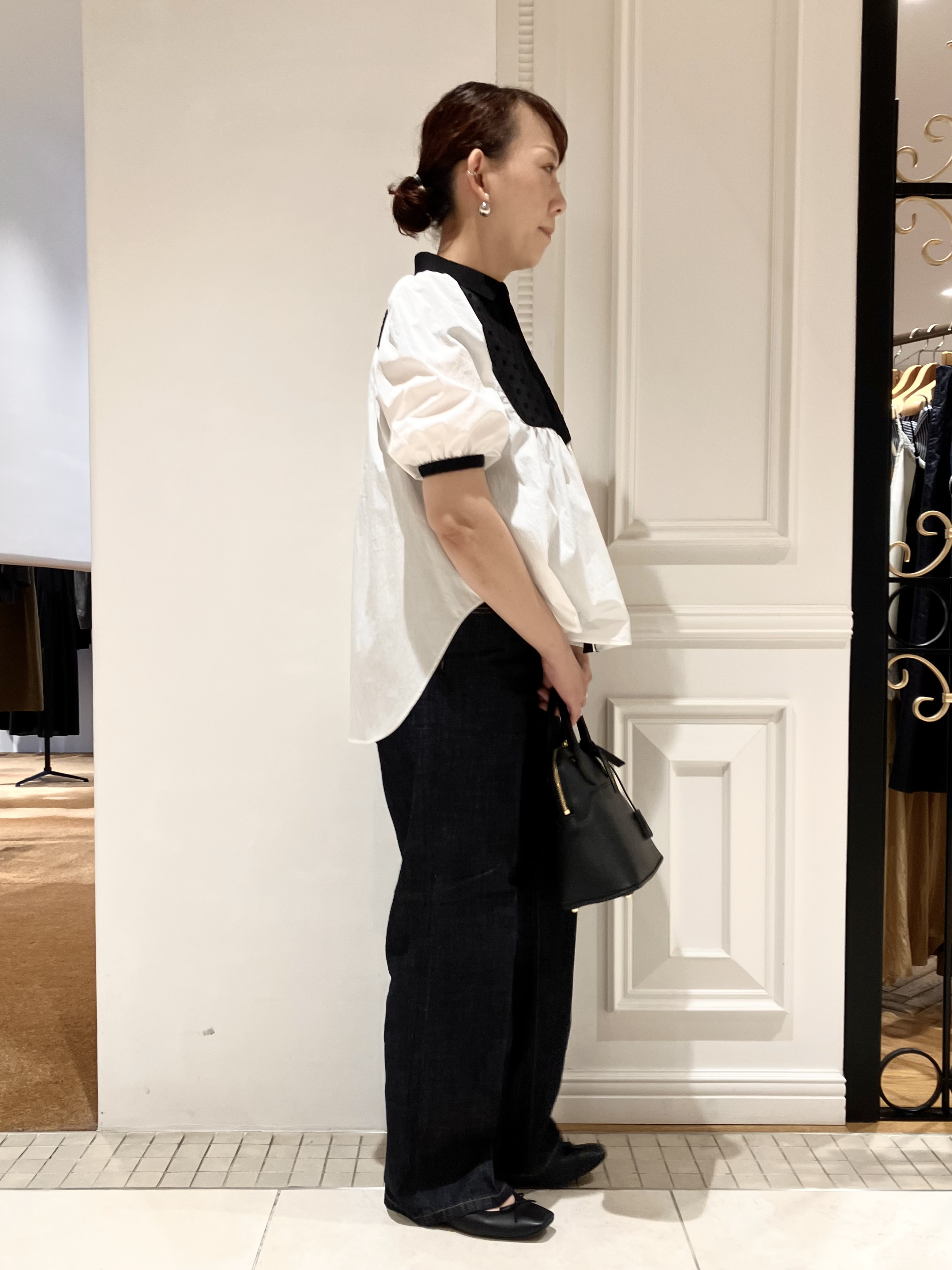 TAJIさんの「DRESSTERIOR｜【着映え】パフスリーブ ブザムブラウス」を使ったコーディネート