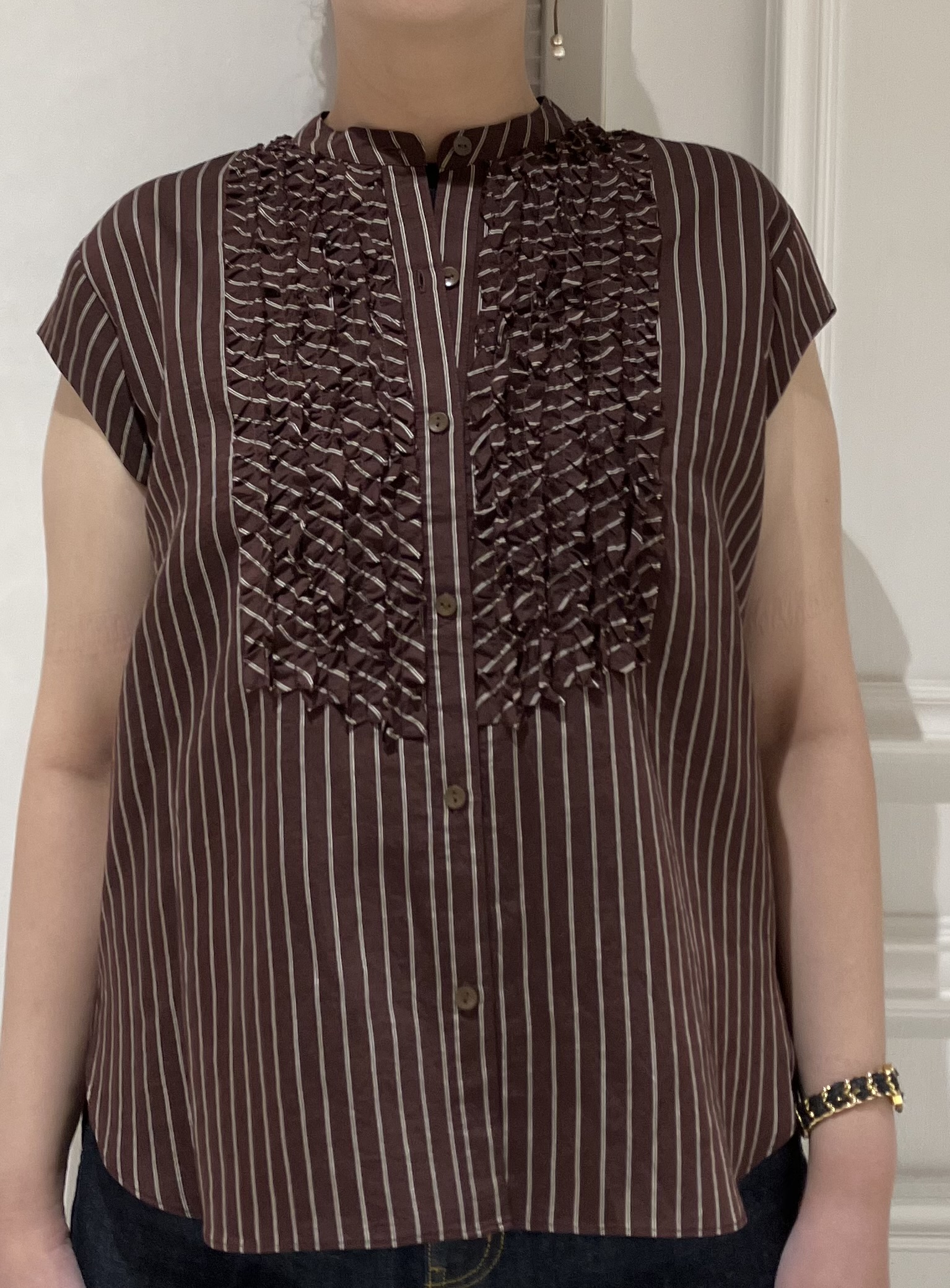 TAJIさんの「DRESSTERIOR｜ストライプフレンチスリーブフリルブラウス」を使ったコーディネート