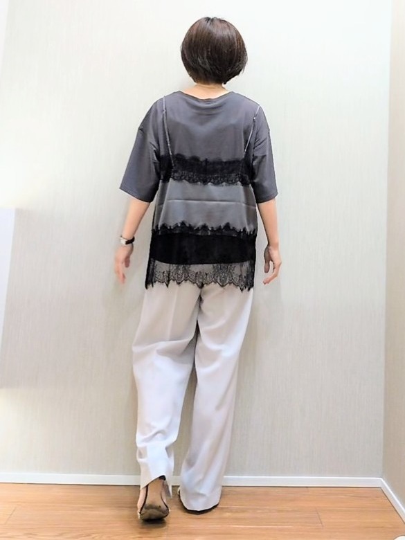 ミズタさんの「UNTITLED｜【1枚でもセットでも】レースキャミ付きプルオーバー」を使ったコーディネート
