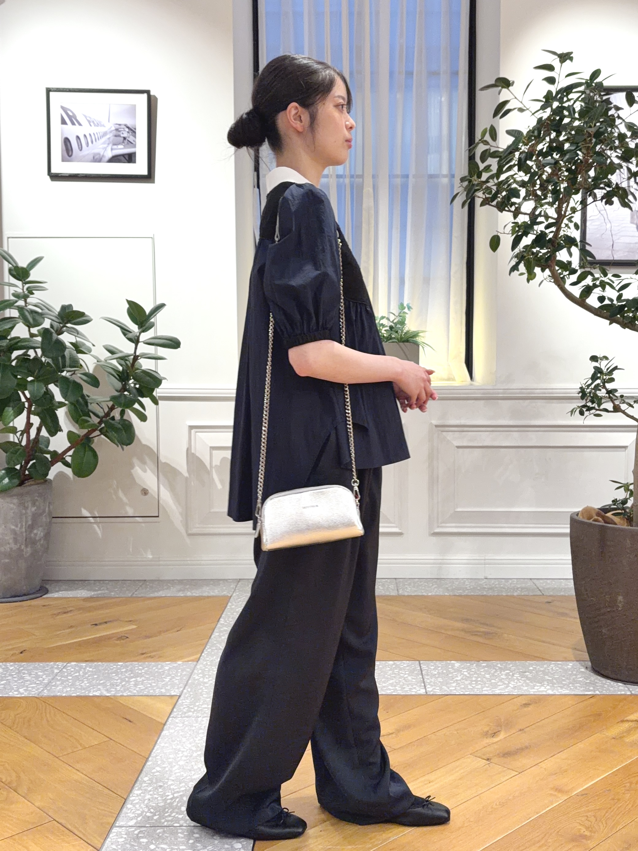 pupiさんの「DRESSTERIOR｜【着映え】パフスリーブ ブザムブラウス」を使ったコーディネート