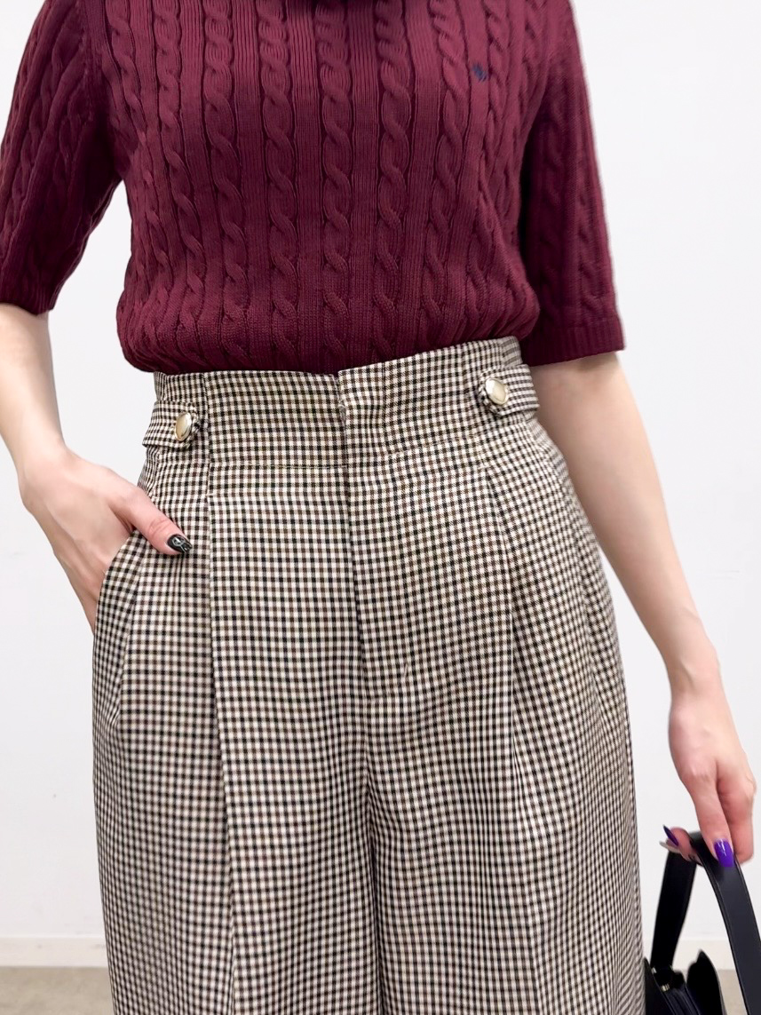 𝐜𝐡𝐢𝐤𝐚さんの「THE SHOP TK｜POLO BCS/ケーブル半袖ニット」を使ったコーディネート