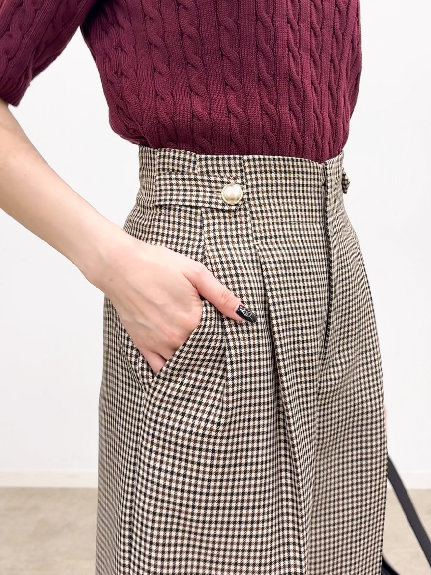 𝐜𝐡𝐢𝐤𝐚さんの「THE SHOP TK｜POLO BCS/ケーブル半袖ニット」を使ったコーディネート