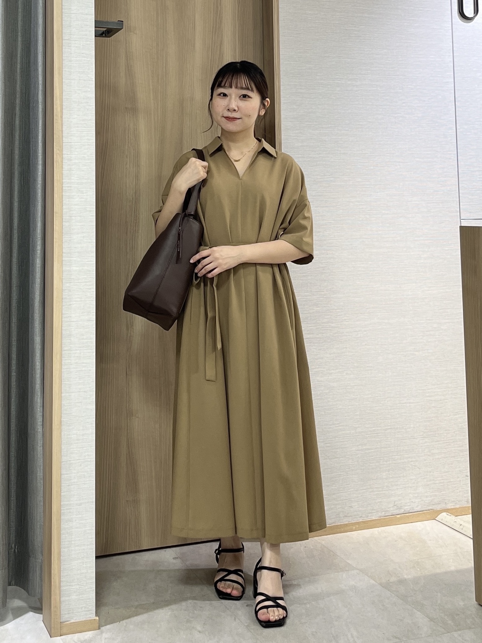 KAHOさんの「UNTITLED｜【残暑も快適/UVカット/接触冷感】エアリークールワンピース」を使ったコーディネート