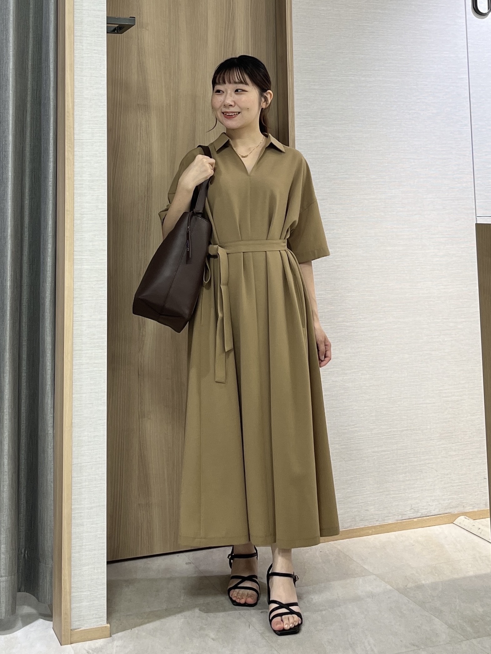 KAHOさんの「UNTITLED｜【残暑も快適/UVカット/接触冷感】エアリークールワンピース」を使ったコーディネート