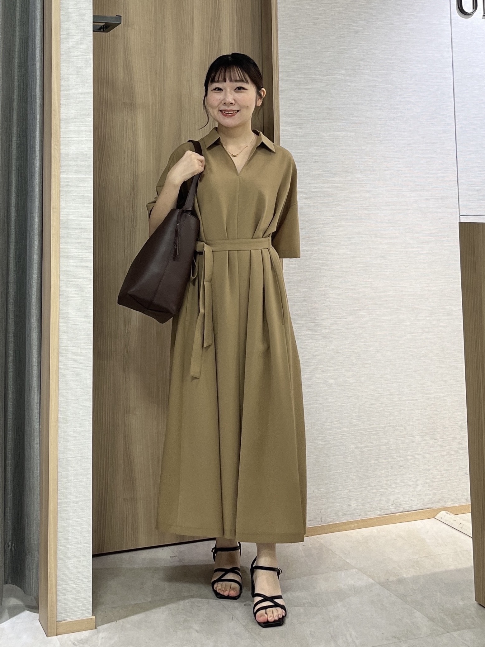 KAHOさんの「UNTITLED｜【残暑も快適/UVカット/接触冷感】エアリークールワンピース」を使ったコーディネート