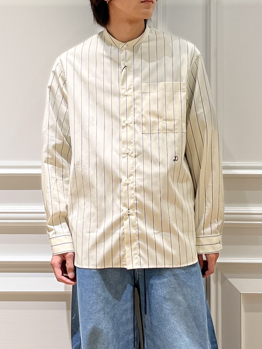 Watanabeさんの「DRESSTERIOR｜【日本製】バンドカラー ストライプシャツ」を使ったコーディネート