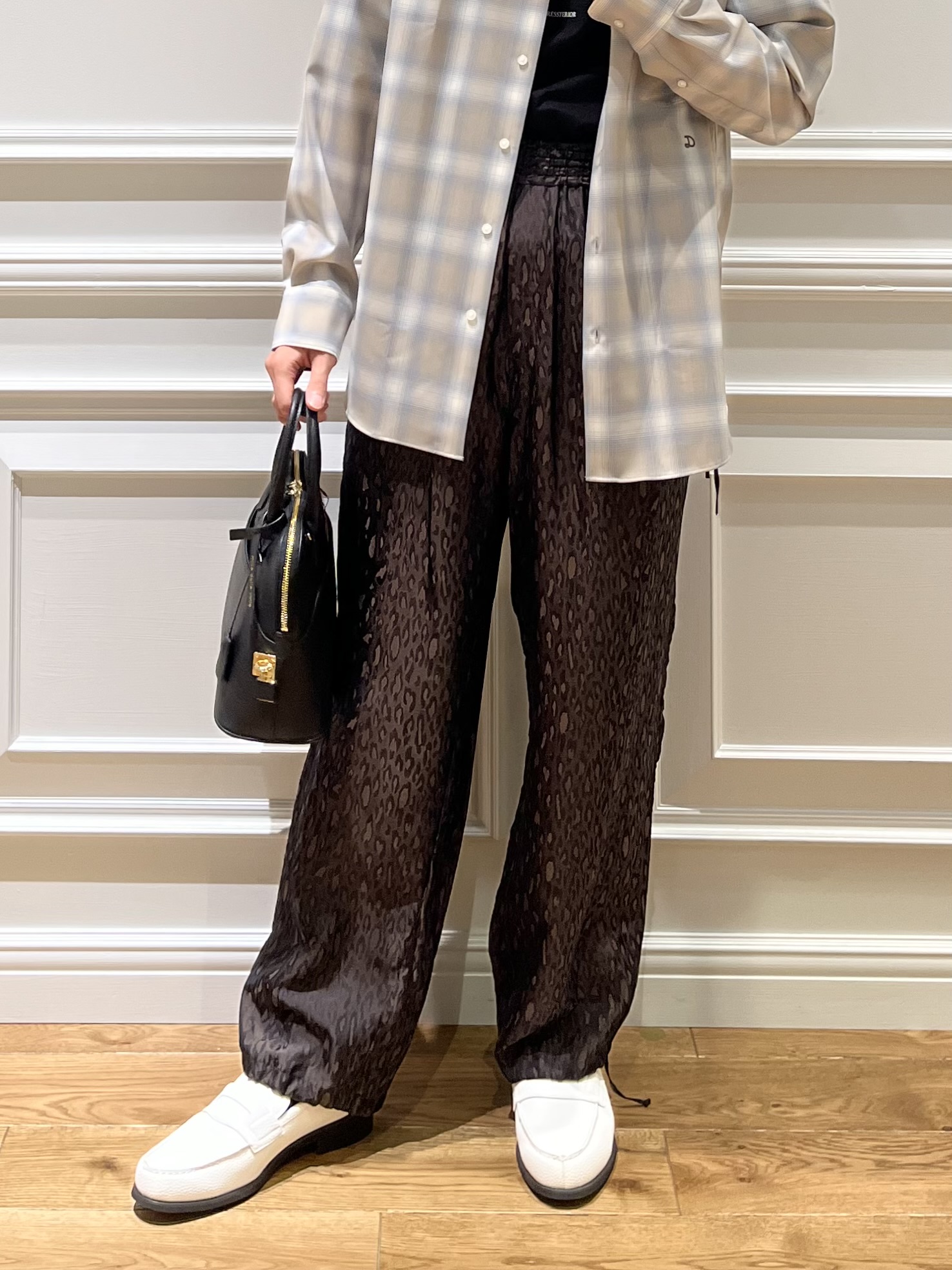 Watanabeさんの「DRESSTERIOR｜【日本製】オンブレーチェックシャツ」を使ったコーディネート