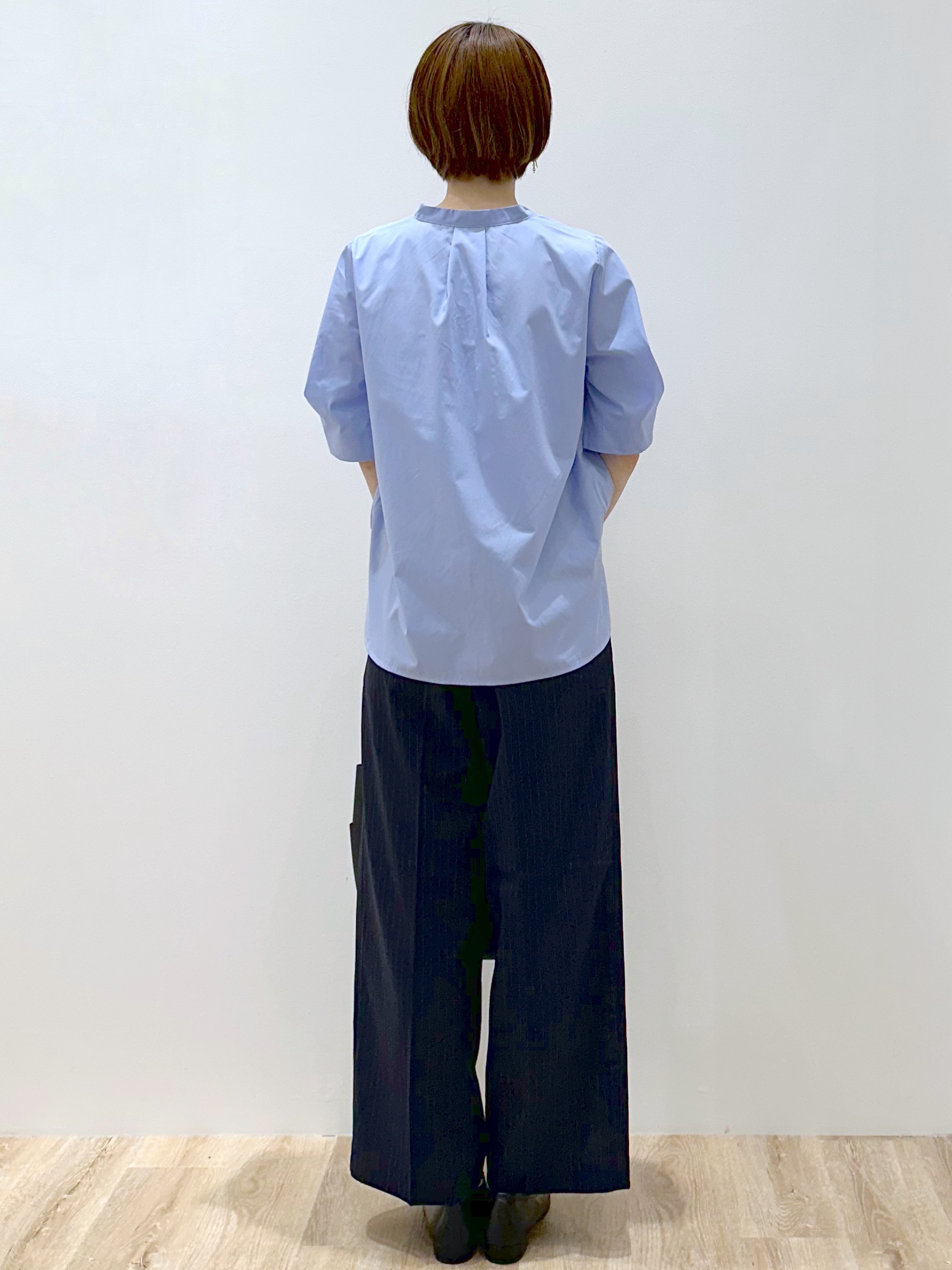 yurieさんの「OPAQUE.CLIP｜タックスリーブ スキッパーブラウス【洗濯機OK】」を使ったコーディネート