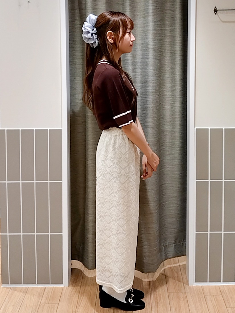 reiaさんの「grove｜新色追加！【シリーズ累計36万枚/名品ニット】やわらかドライタッチ 袖メッシュ編みニット」を使ったコーディネート