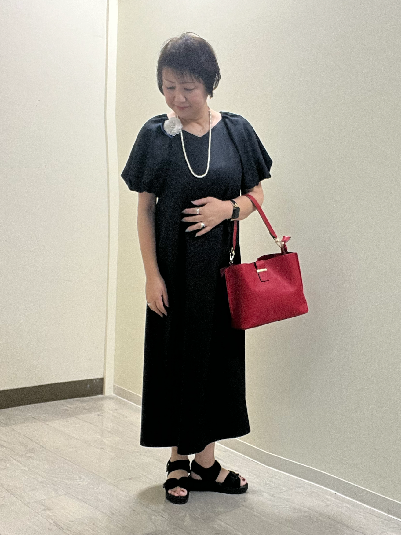 mariさんの「Reflect｜【UVカット／手洗い可】パフスリーブ Vネックワンピース」を使ったコーディネート