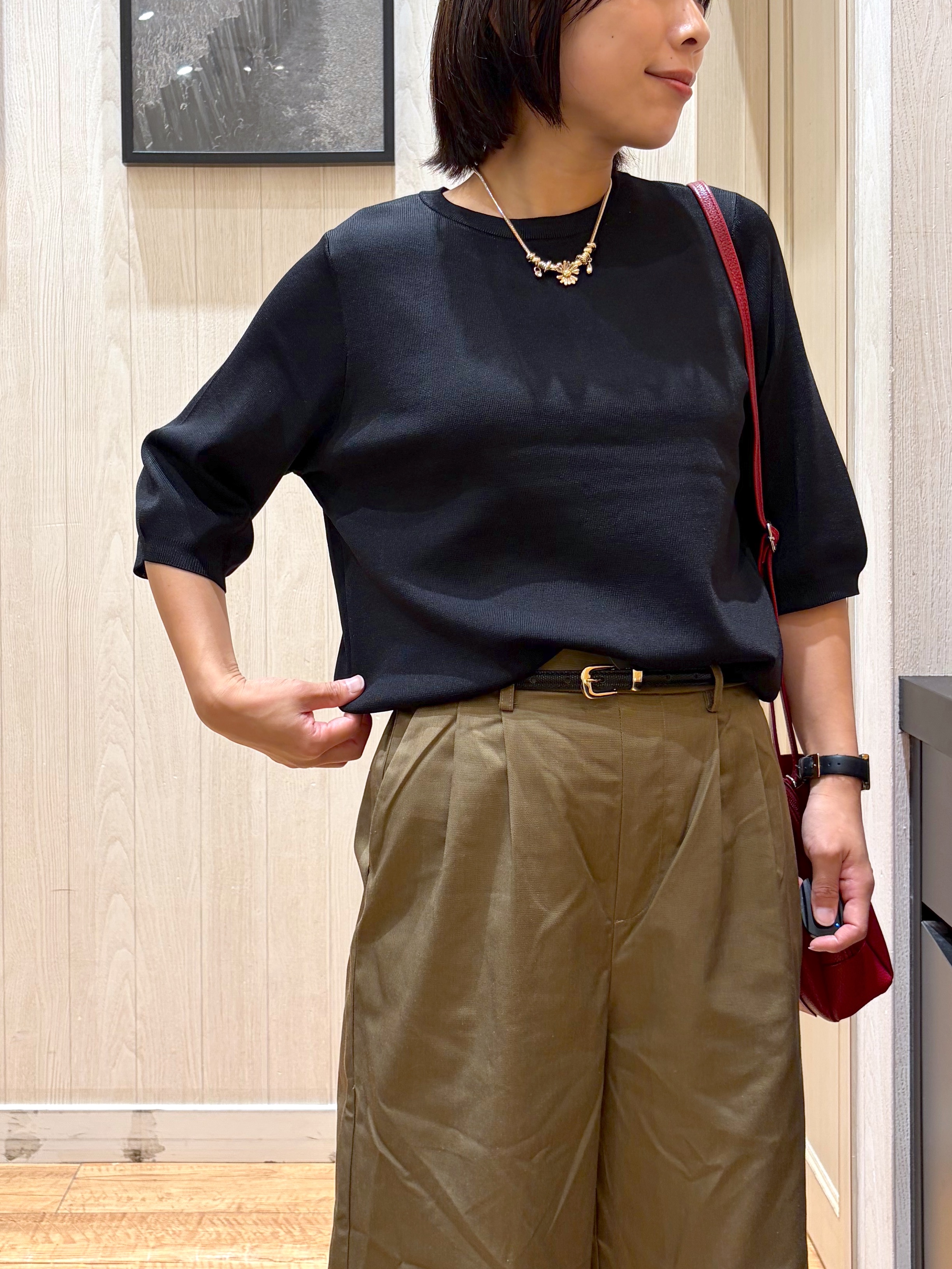 shirayuuuさんの「SHOO･LA･RUE｜【ガンガン洗える/ひんやり/UV/毛玉になりにくい】二の腕見せない 5分袖ニット」を使ったコーディネート