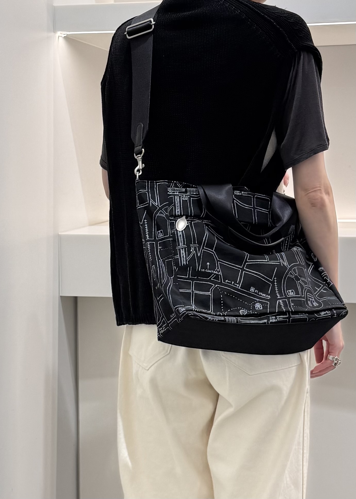 Kさんの「HIROKO HAYASHI｜COMODA（コモダ）2wayボストンバッグ」を使ったコーディネート