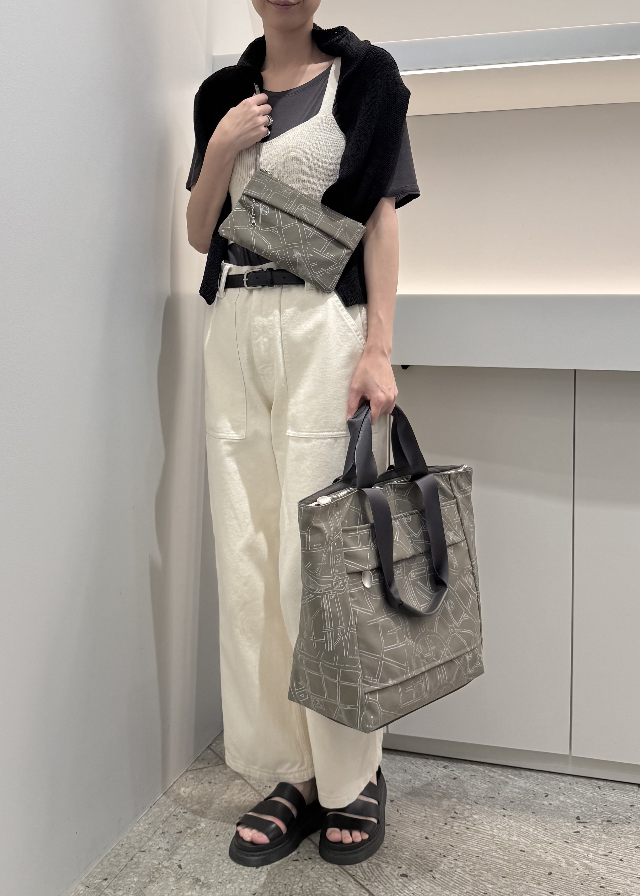Kさんの「HIROKO HAYASHI｜COMODA（コモダ）ボストンバッグ」を使ったコーディネート