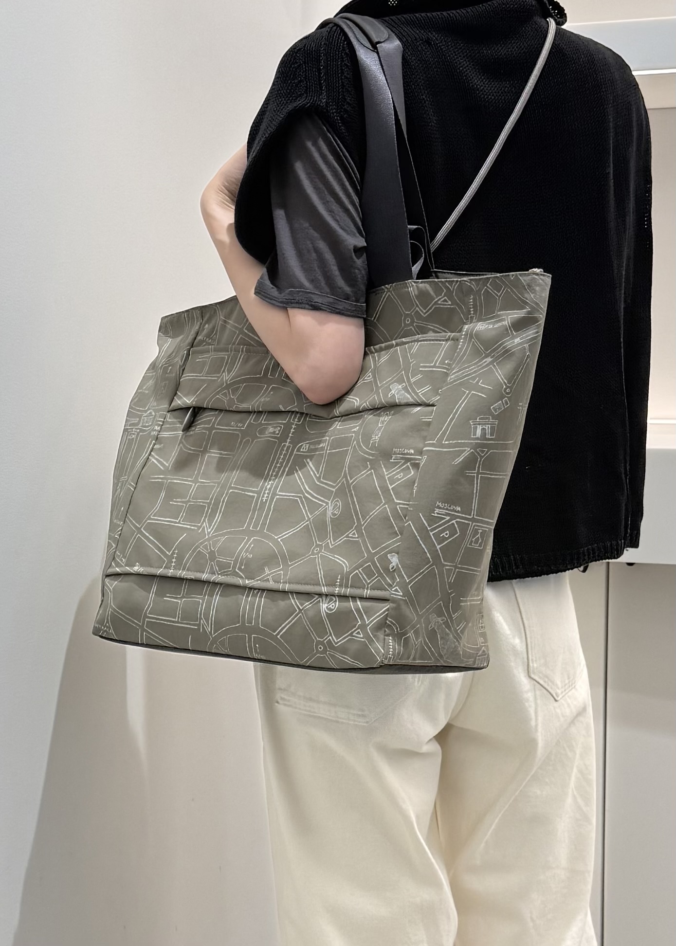 Kさんの「HIROKO HAYASHI｜COMODA（コモダ）ボストンバッグ」を使ったコーディネート