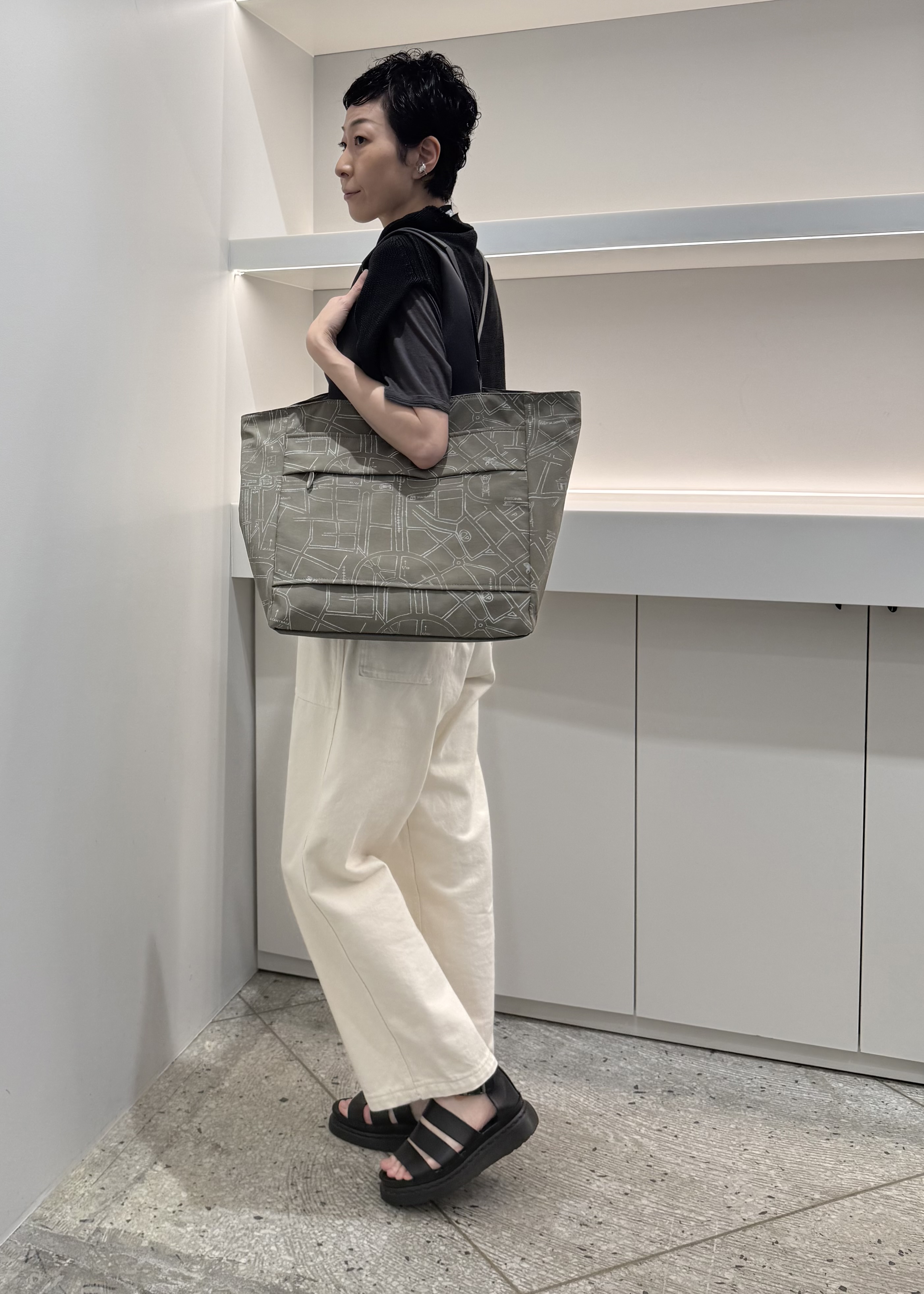 Kさんの「HIROKO HAYASHI｜COMODA（コモダ）ボストンバッグ」を使ったコーディネート