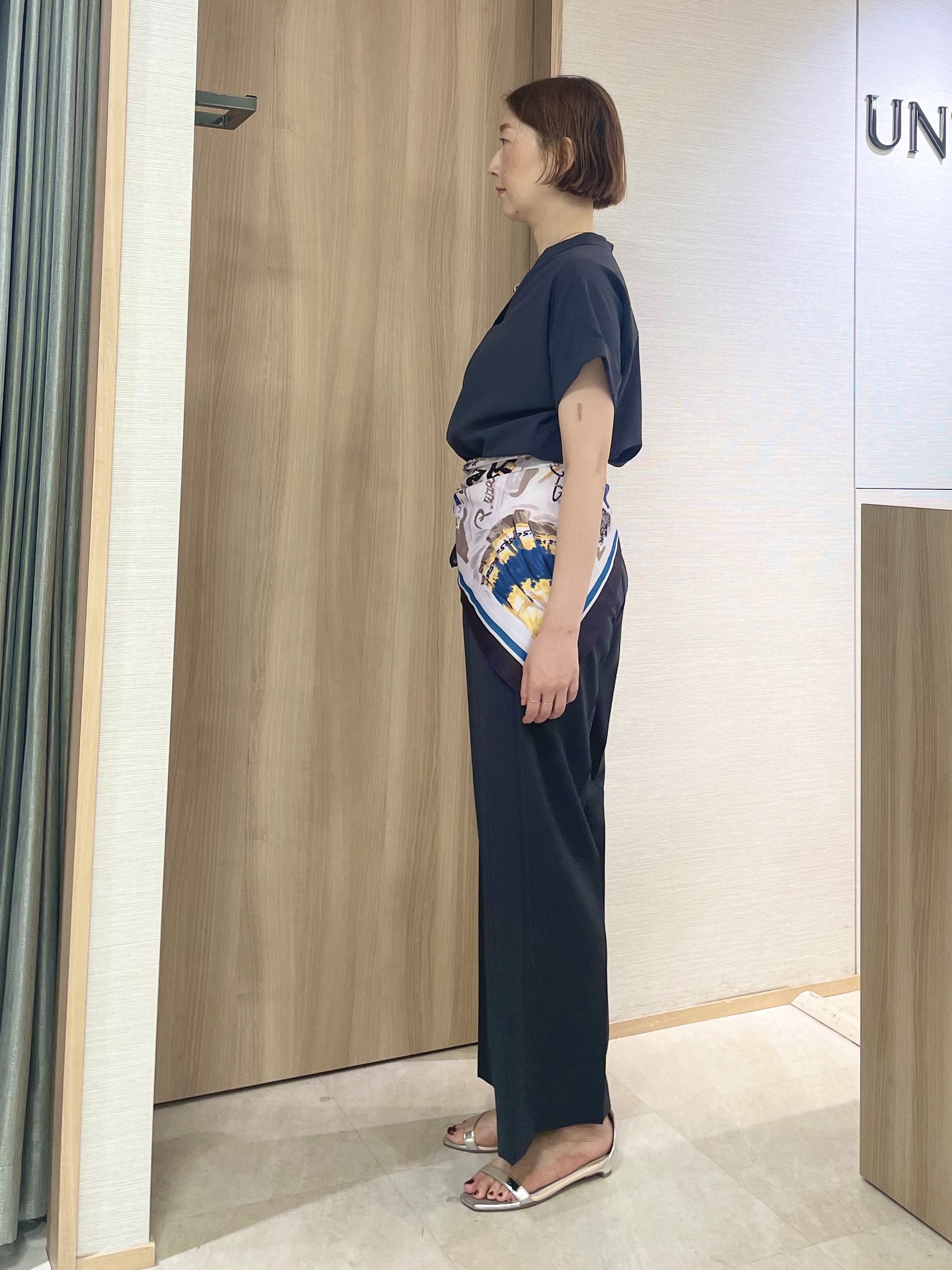 aliceさんの「UNTITLED｜【残暑も快適/セットアップ可/接触冷感】エアリークールブラウス」を使ったコーディネート
