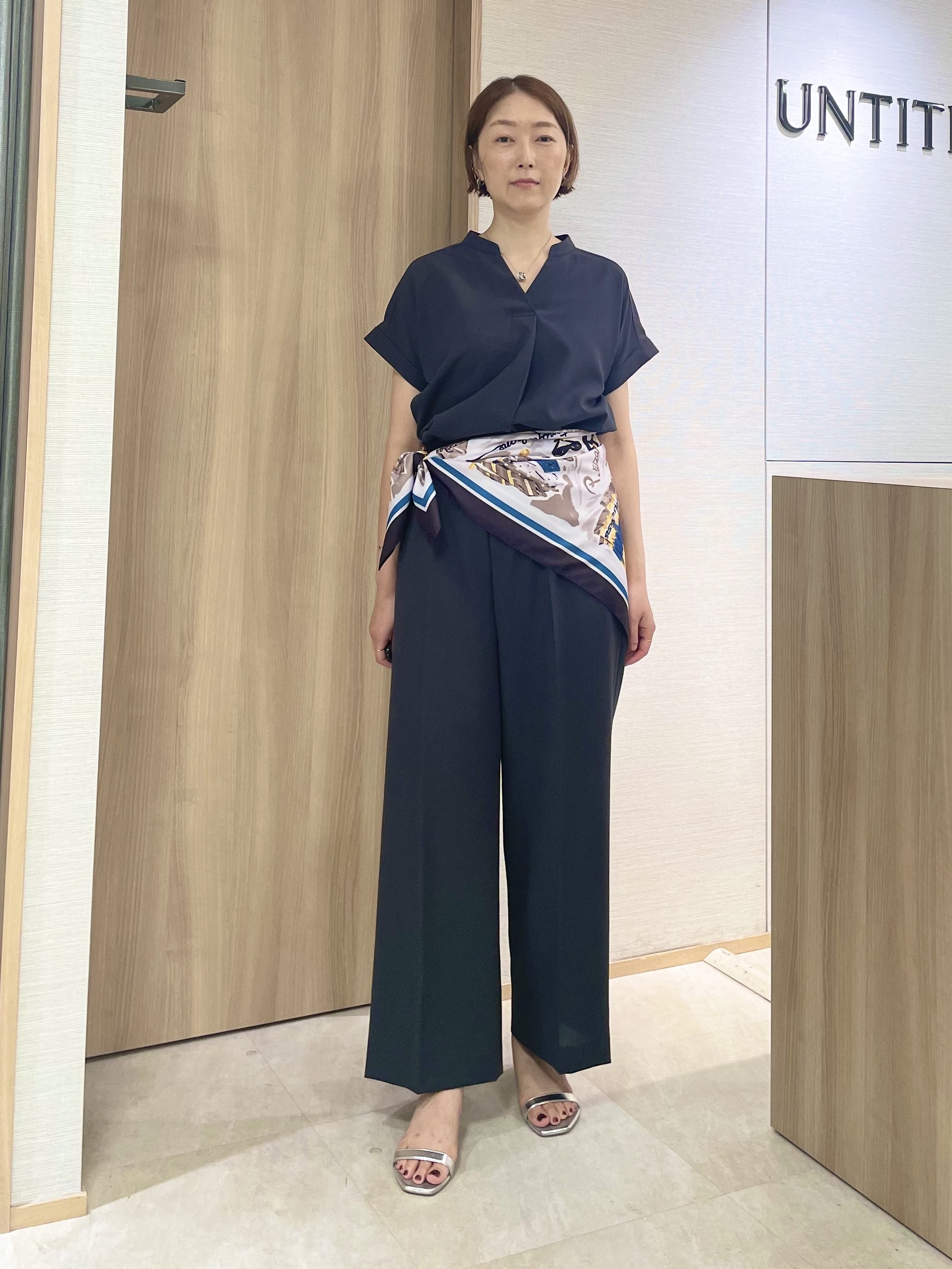 aliceさんの「UNTITLED｜【残暑も快適/セットアップ可/接触冷感】エアリークールブラウス」を使ったコーディネート