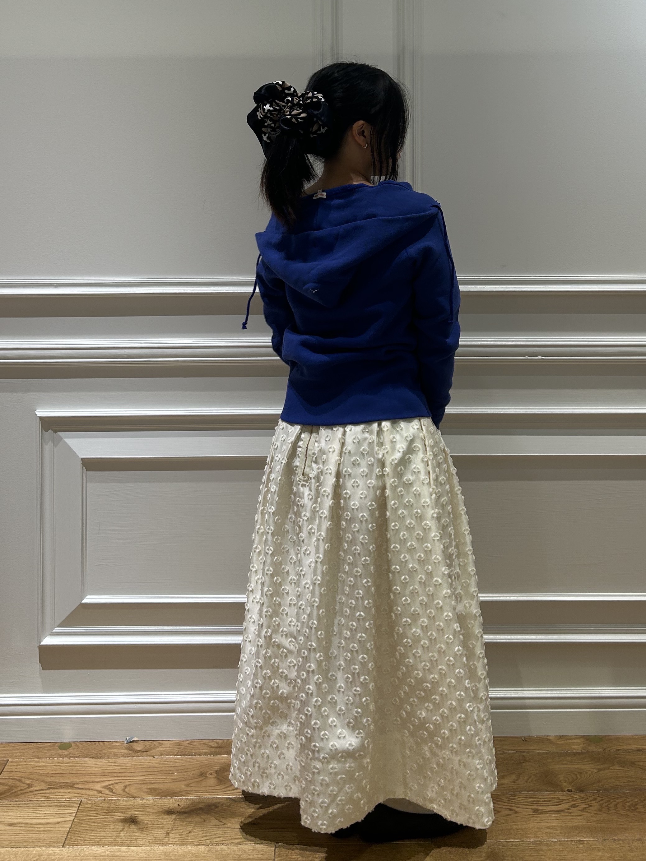 とりみさんの「DRESSTERIOR｜デキシー吊裏毛ジップアップパーカ」を使ったコーディネート