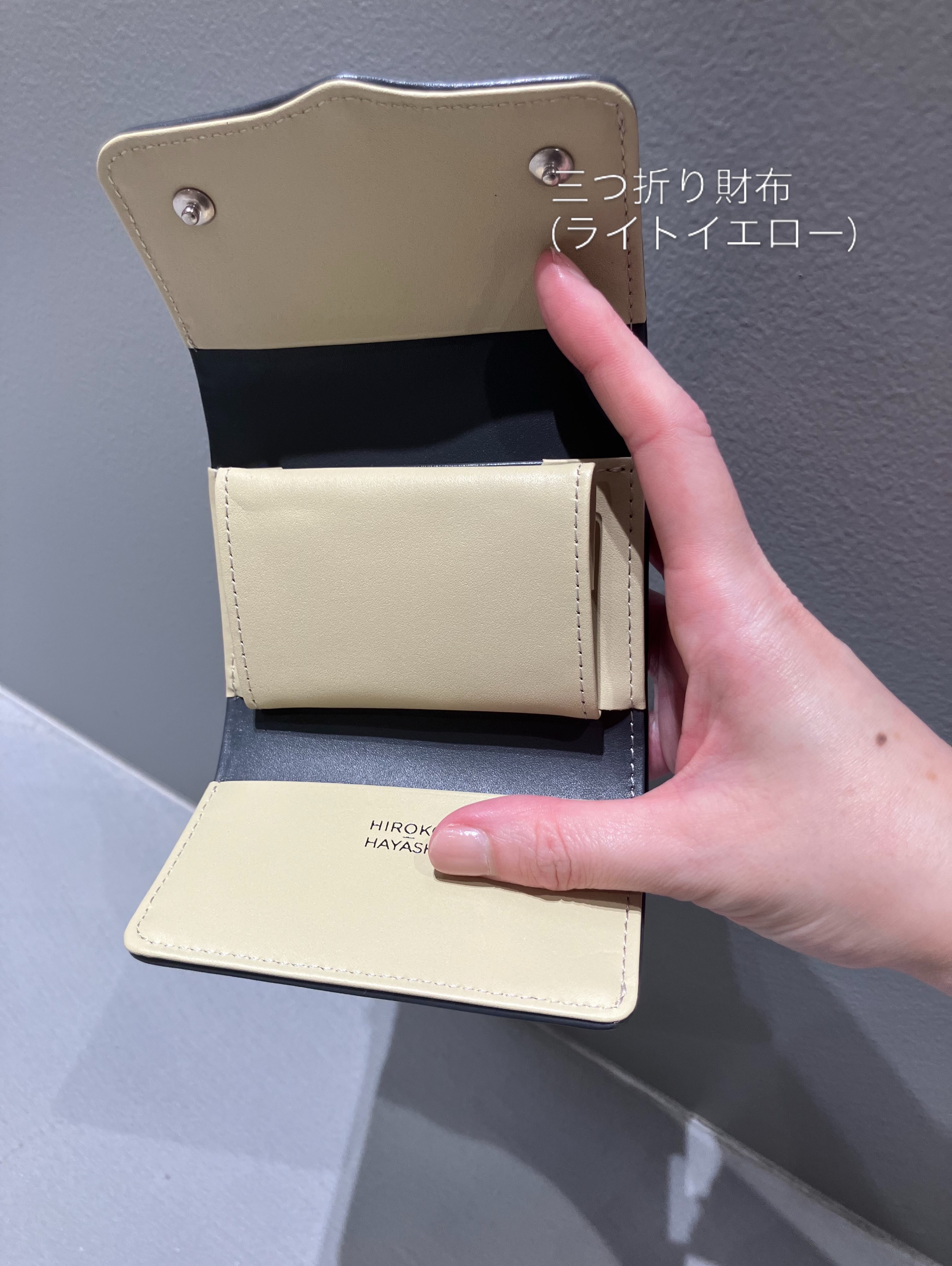 Cさんの「HIROKO HAYASHI｜STILLA（スティラ）長財布ミニ」を使ったコーディネート
