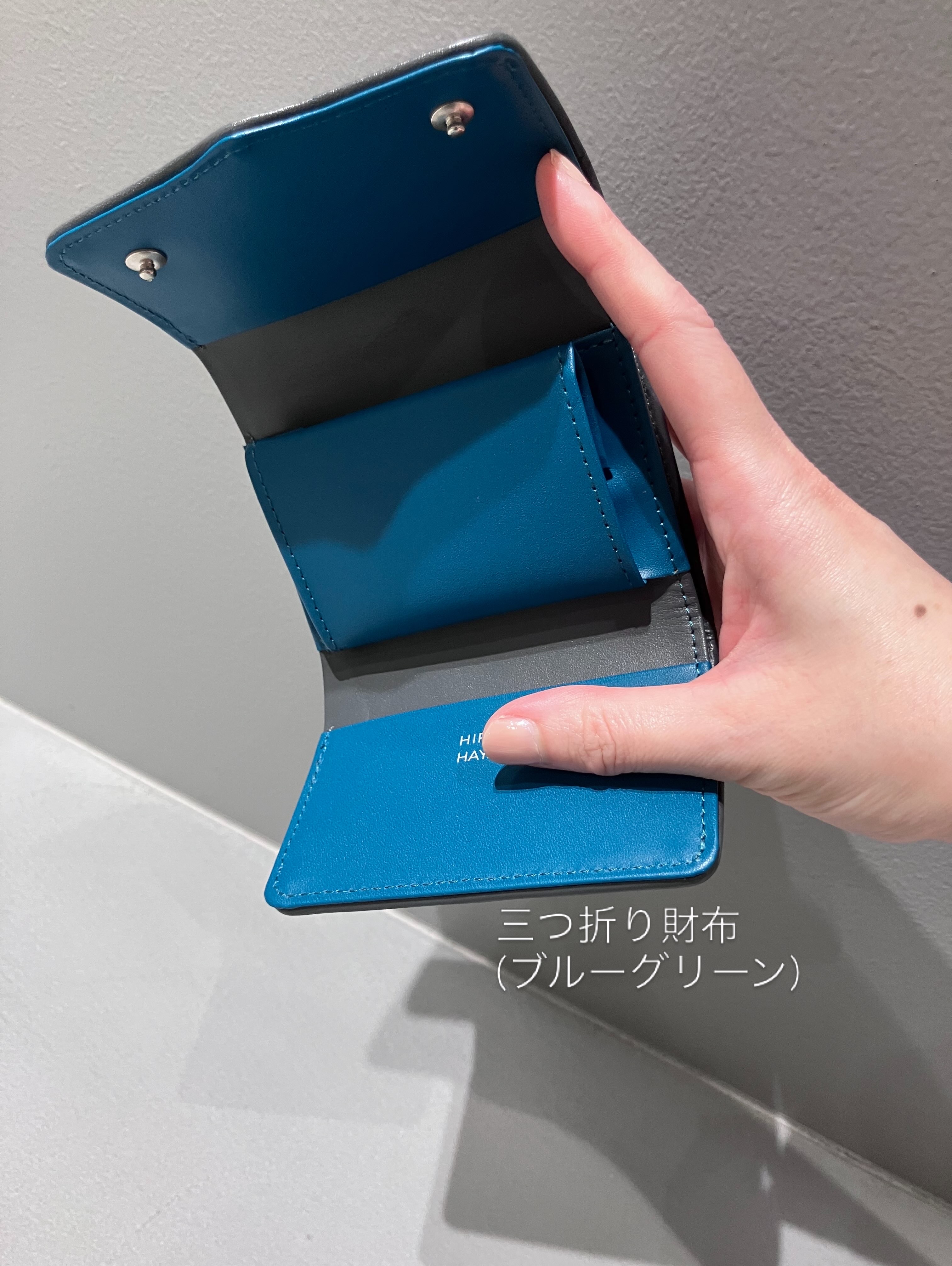 Cさんの「HIROKO HAYASHI｜STILLA（スティラ）長財布ミニ」を使ったコーディネート
