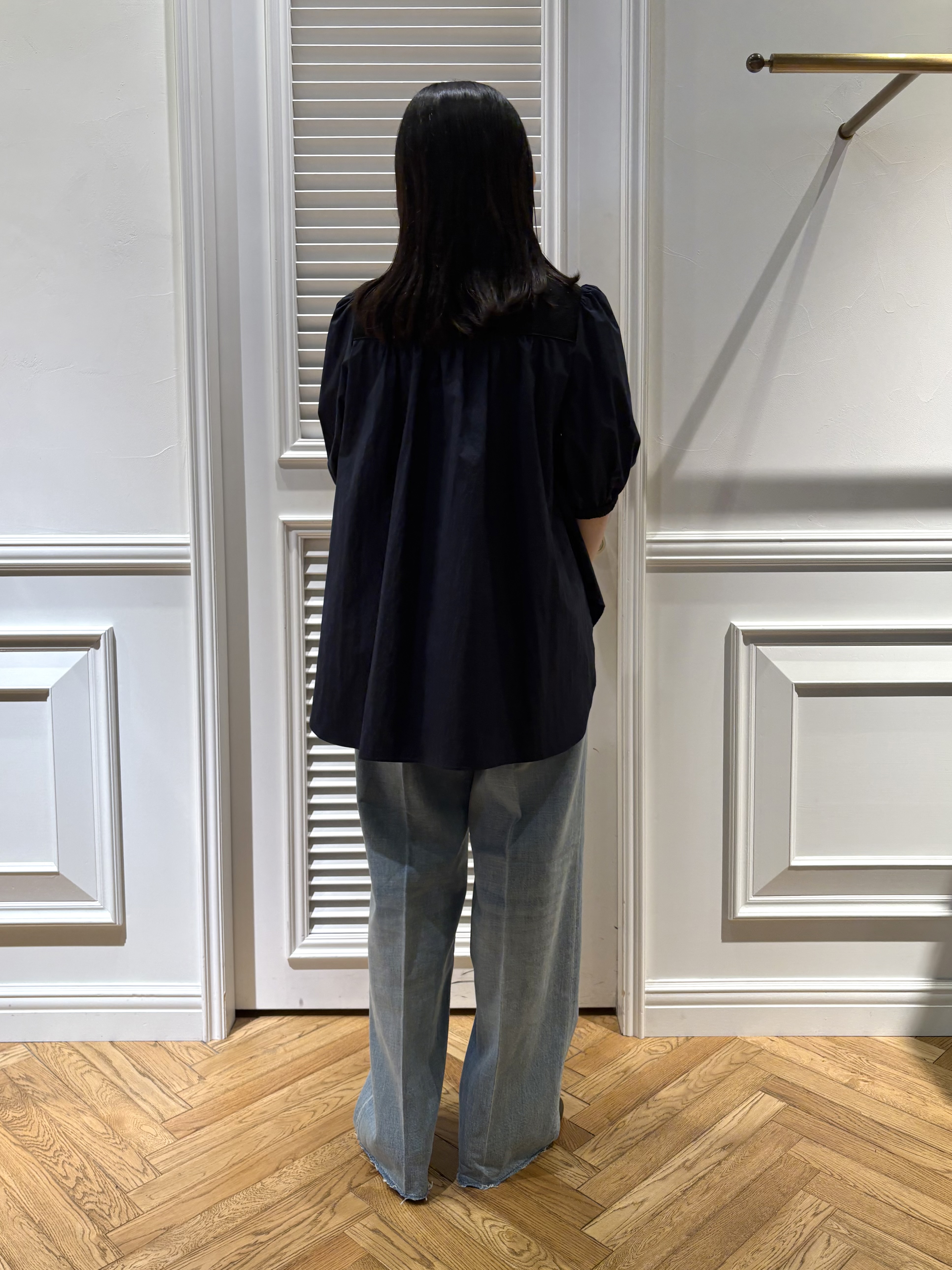 cocoさんの「DRESSTERIOR｜センタープレスストレートデニム」を使ったコーディネート