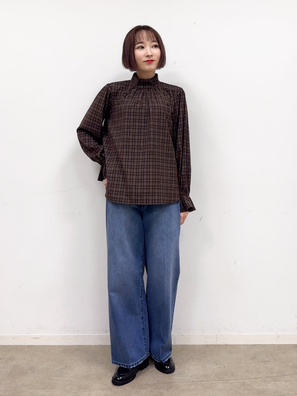 𝐜𝐡𝐢𝐤𝐚さんの「THE SHOP TK｜POLO BCS/チェックスカーフ付きブラウス」を使ったコーディネート