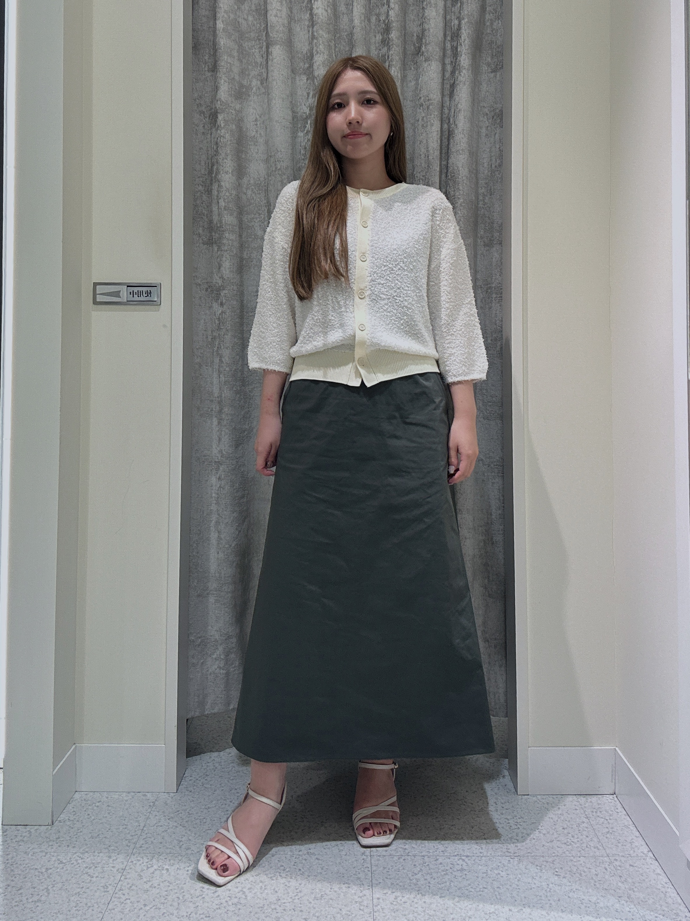 rimaさんの「UNTITLED｜【前後2WAY】コットン混カールプルオーバー」を使ったコーディネート
