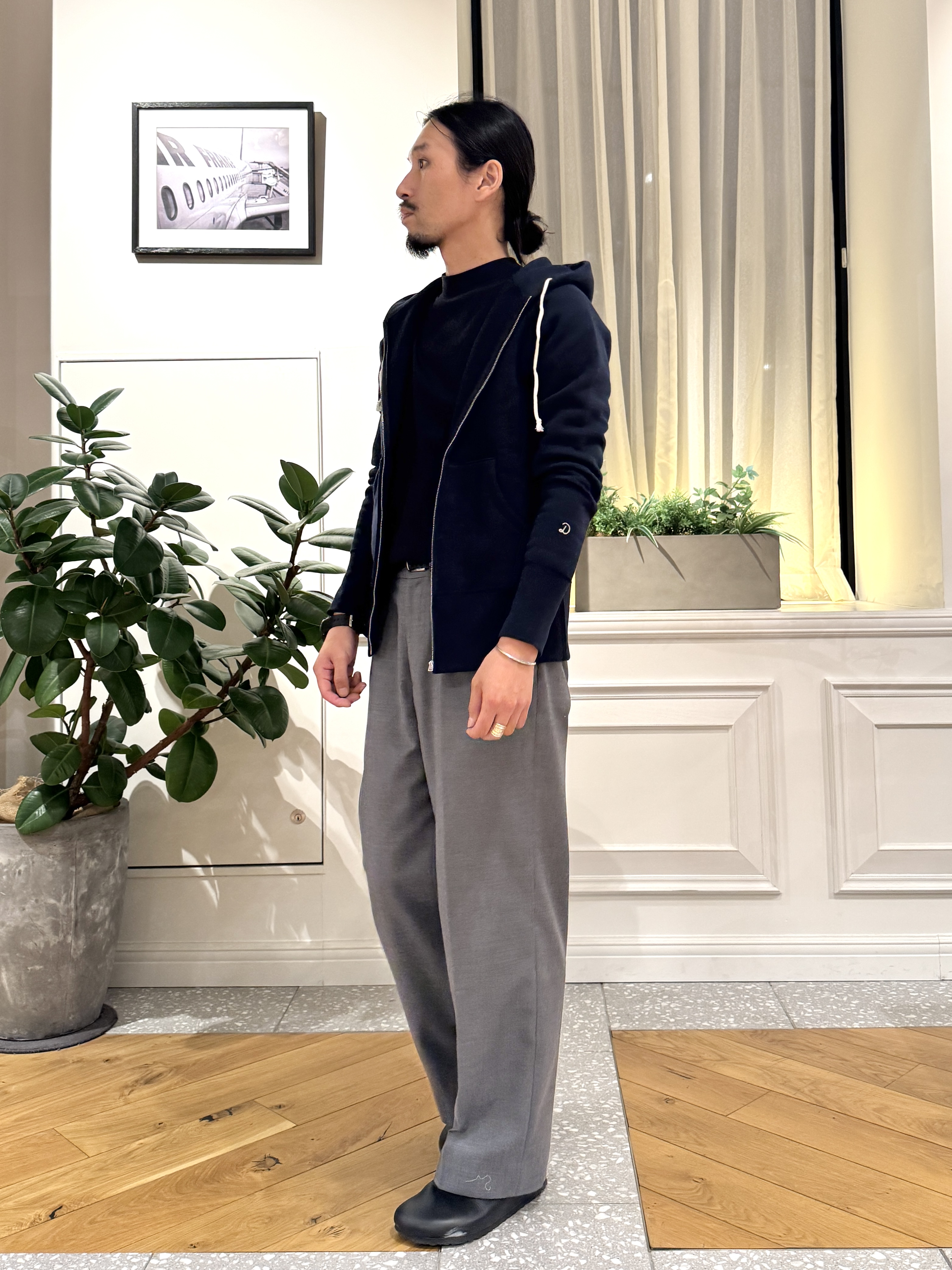 kawarataniさんの「DRESSTERIOR｜【ベストセラー】デキシー吊裏毛ジップアップパーカ」を使ったコーディネート