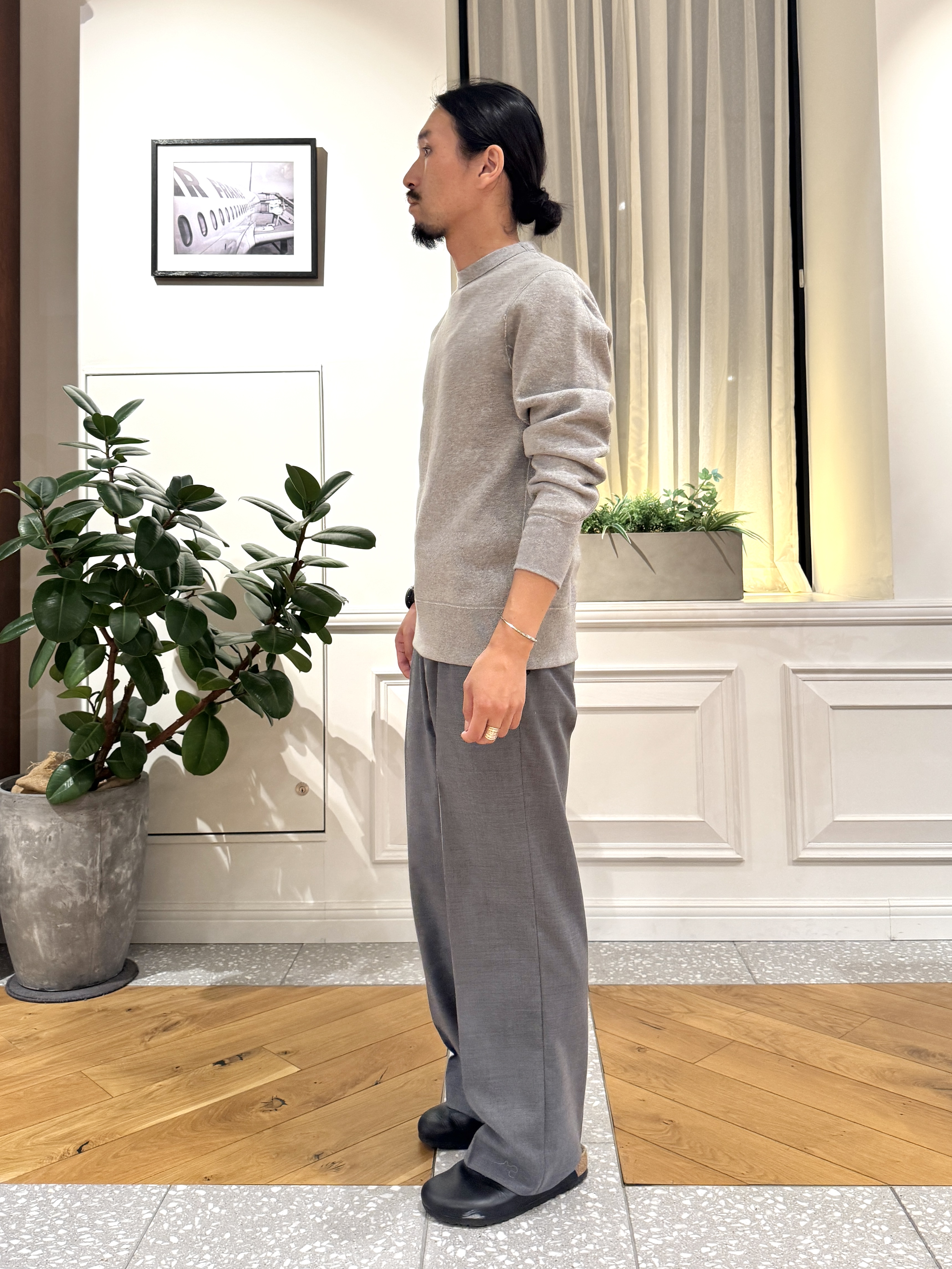 kawarataniさんの「DRESSTERIOR｜◆[DRESSTERIOR定番]吊裏毛プルオーバースウェット」を使ったコーディネート