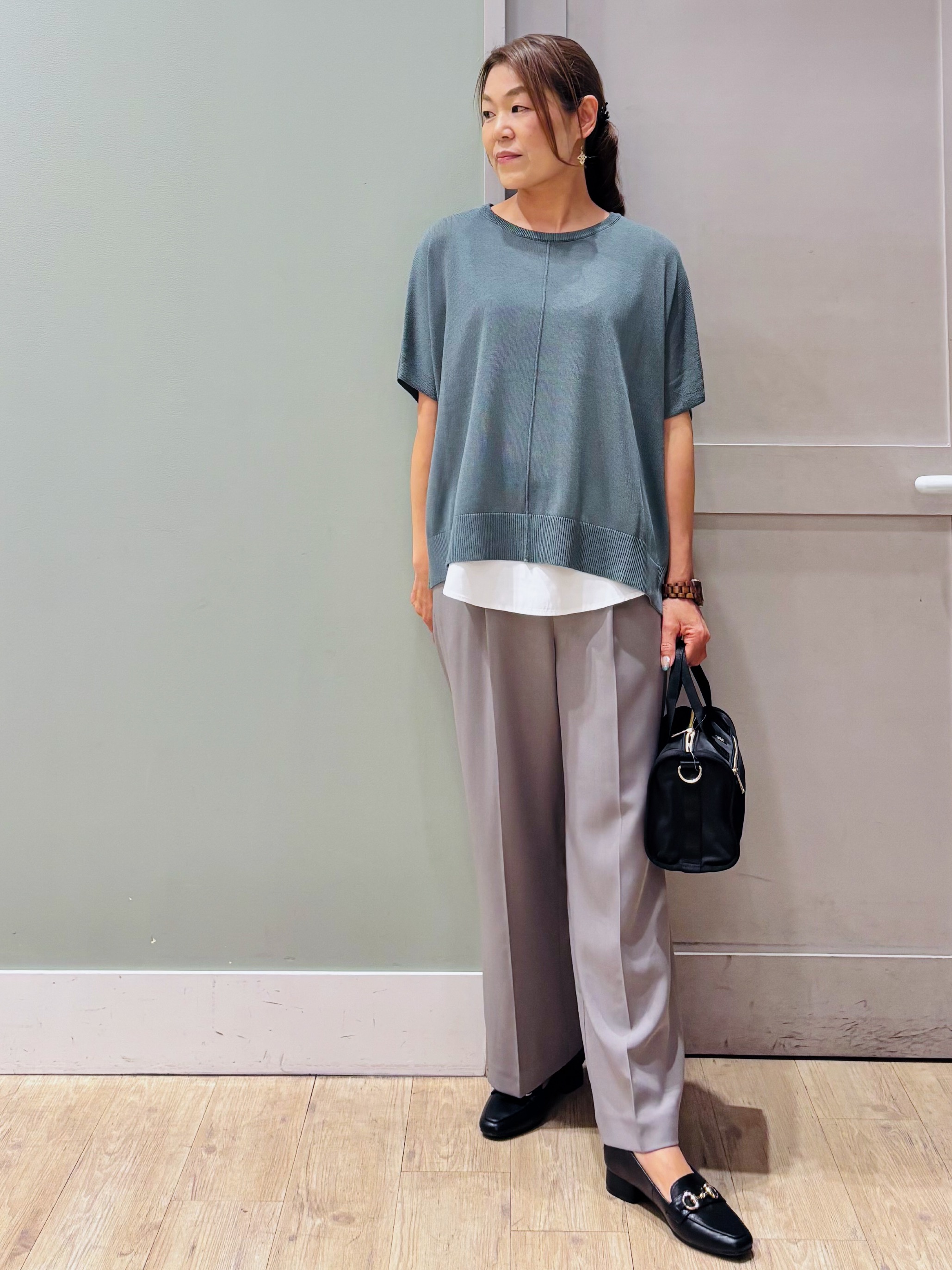 Komi☆さんの「grove｜【洗濯機◎】ほんのり大人の透け感、シアーカバーブラウス」を使ったコーディネート