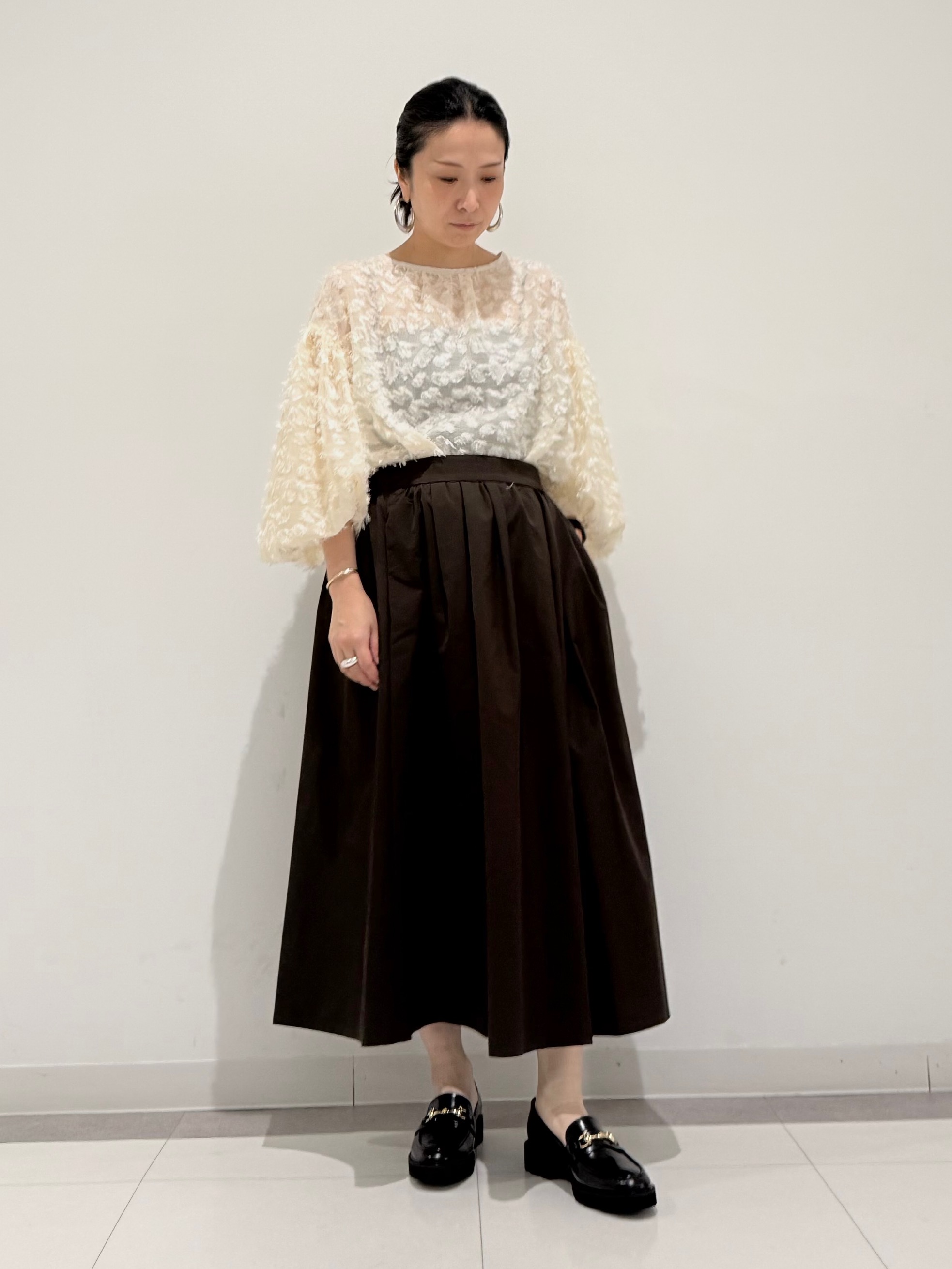 MIYAKAWAさんの「DRESSTERIOR｜【着映え】ジャガードボリュームブラウス」を使ったコーディネート