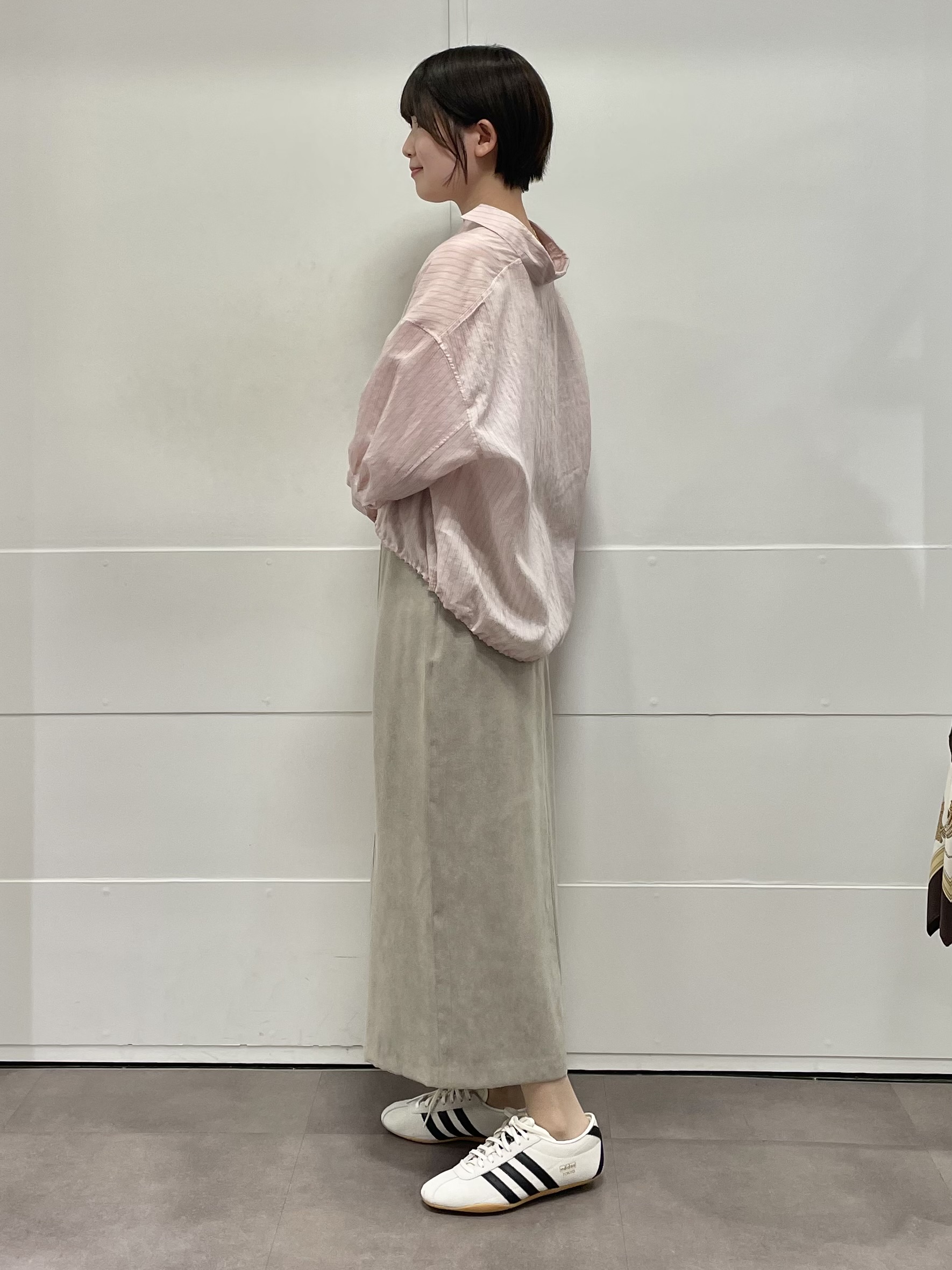 MOMOKOさんの「UNTITLED｜【シアー／7分袖】体型カバーゆったりシャツ」を使ったコーディネート