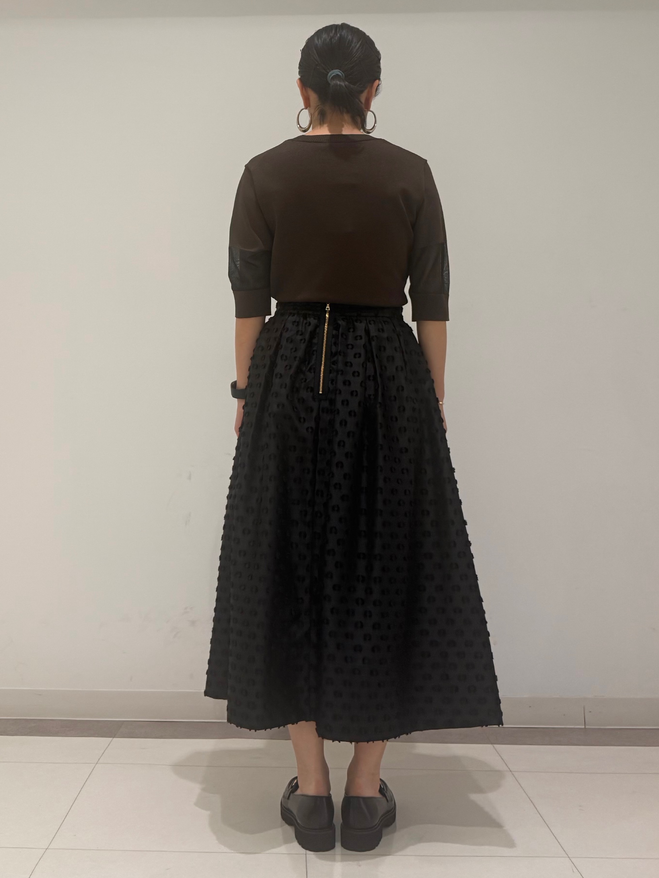 MIYAKAWAさんの「DRESSTERIOR｜【日本製/シアー素材】ウォッシャブルニット ハーフスリーブプルオーバー」を使ったコーディネート