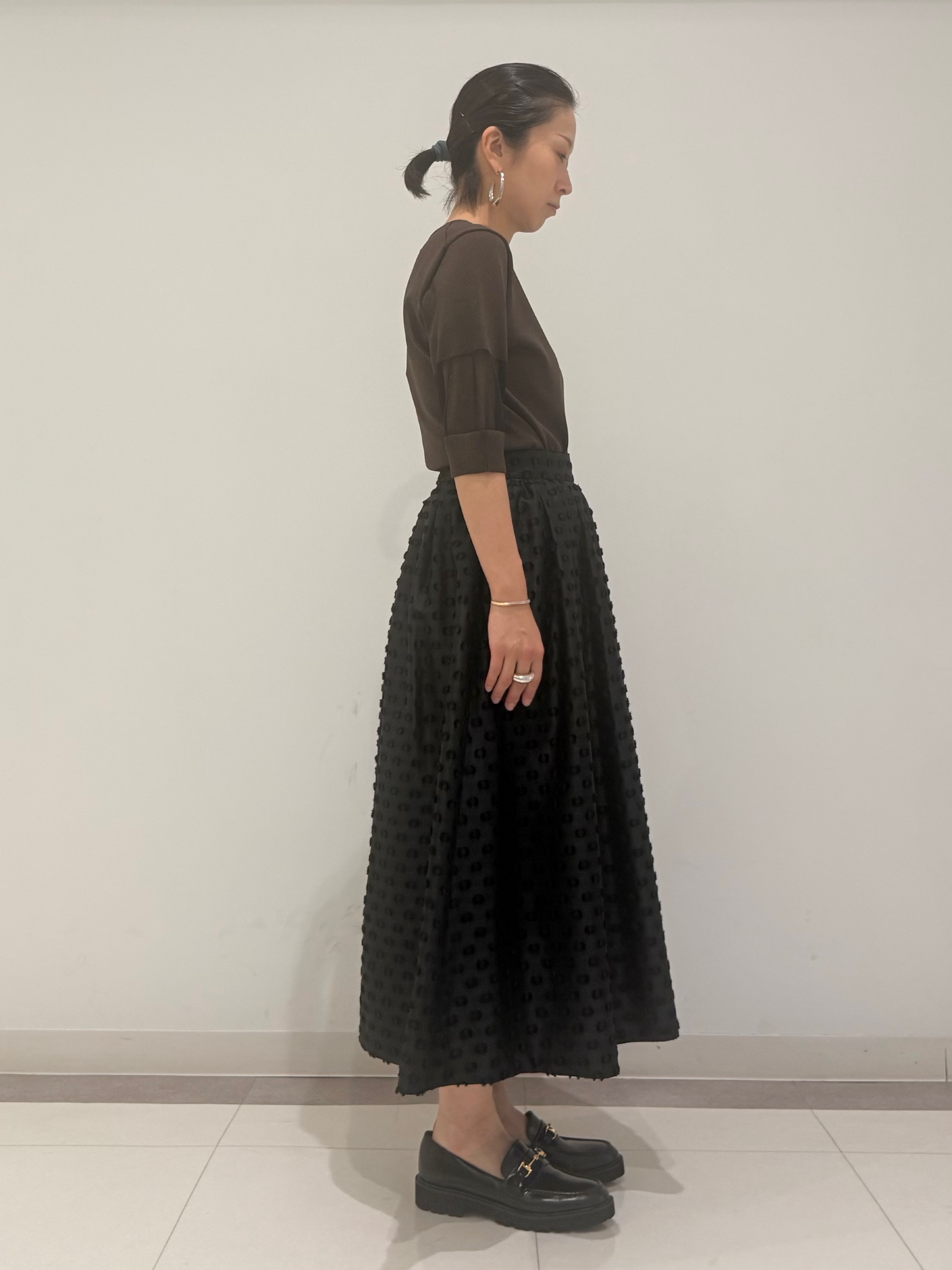 MIYAKAWAさんの「DRESSTERIOR｜【日本製/シアー素材】ウォッシャブルニット ハーフスリーブプルオーバー」を使ったコーディネート