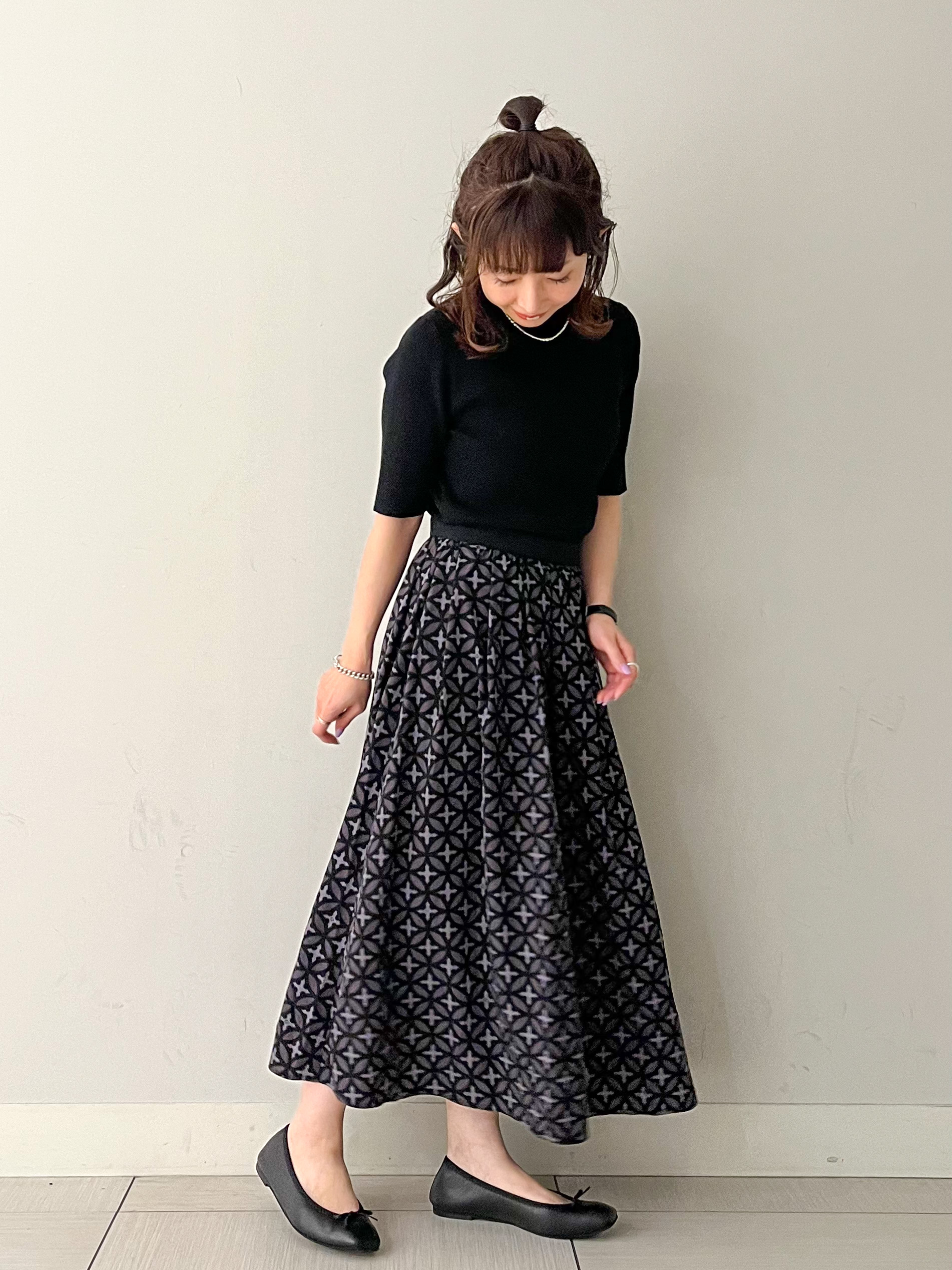 じゅんさんの「DRESSTERIOR｜【異素材コンビ】オーバーラップサークルコンビワンピース」を使ったコーディネート
